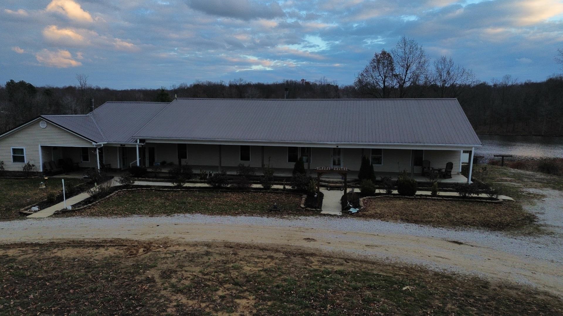 300 Baker Lane, Hawesville, Kentucky 42348, 5 Bedrooms Bedrooms, ,2 BathroomsBathrooms,Farm,For Sale,Baker Lane,91403