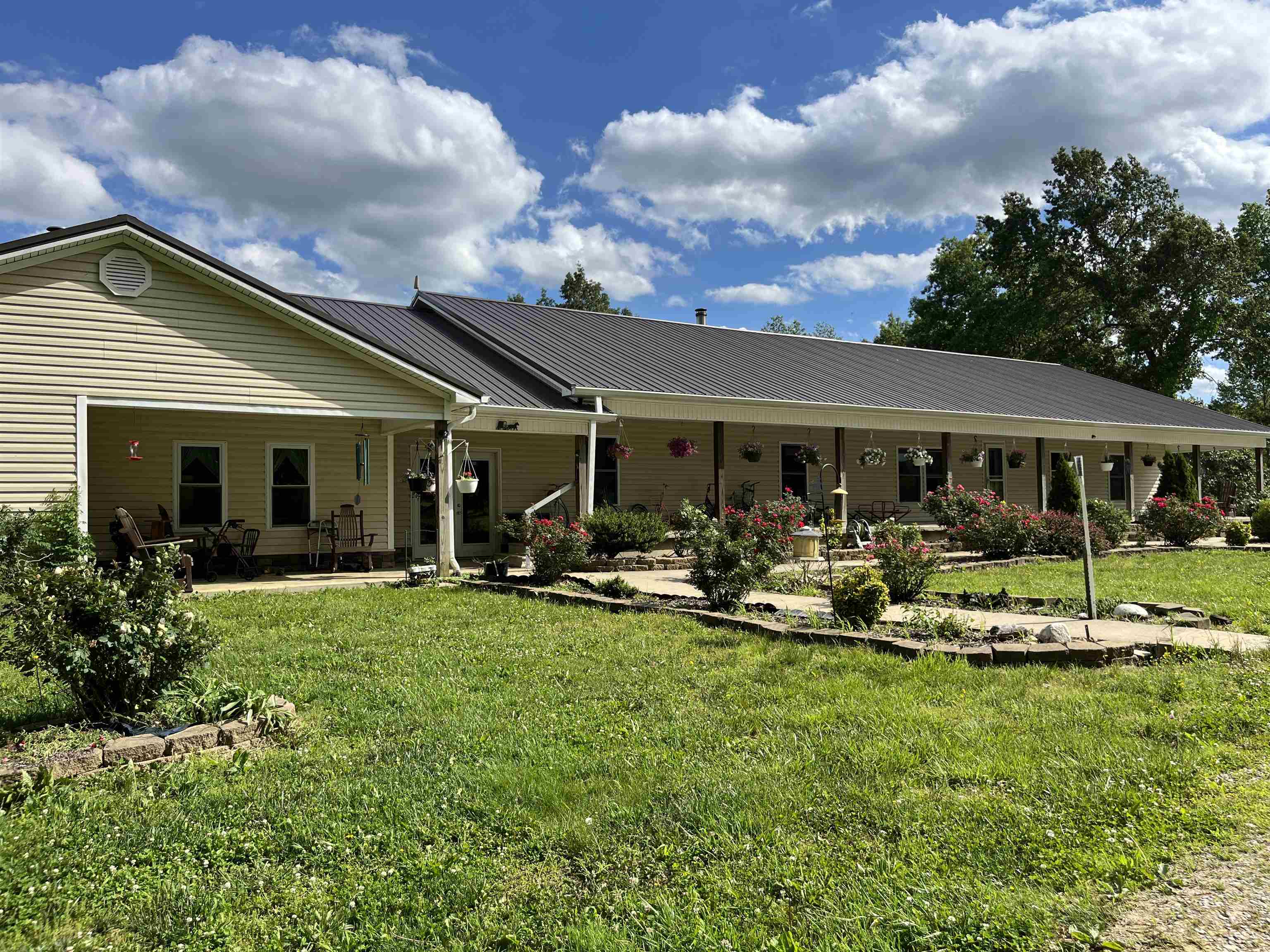 300 Baker Lane, Hawesville, Kentucky 42348, 5 Bedrooms Bedrooms, ,2 BathroomsBathrooms,Farm,For Sale,Baker Lane,91403