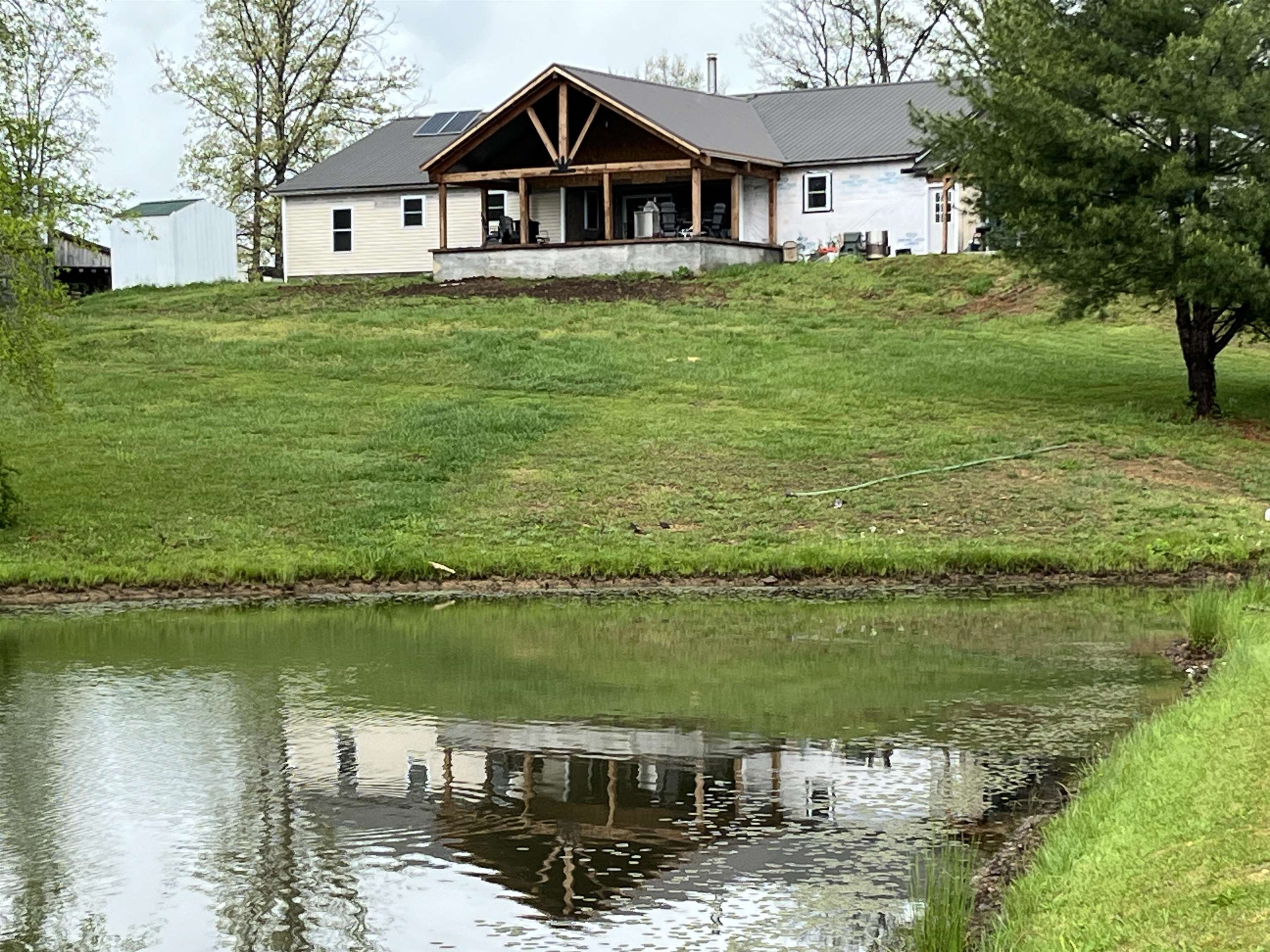 300 Baker Lane, Hawesville, Kentucky 42348, 5 Bedrooms Bedrooms, ,2 BathroomsBathrooms,Farm,For Sale,Baker Lane,91403
