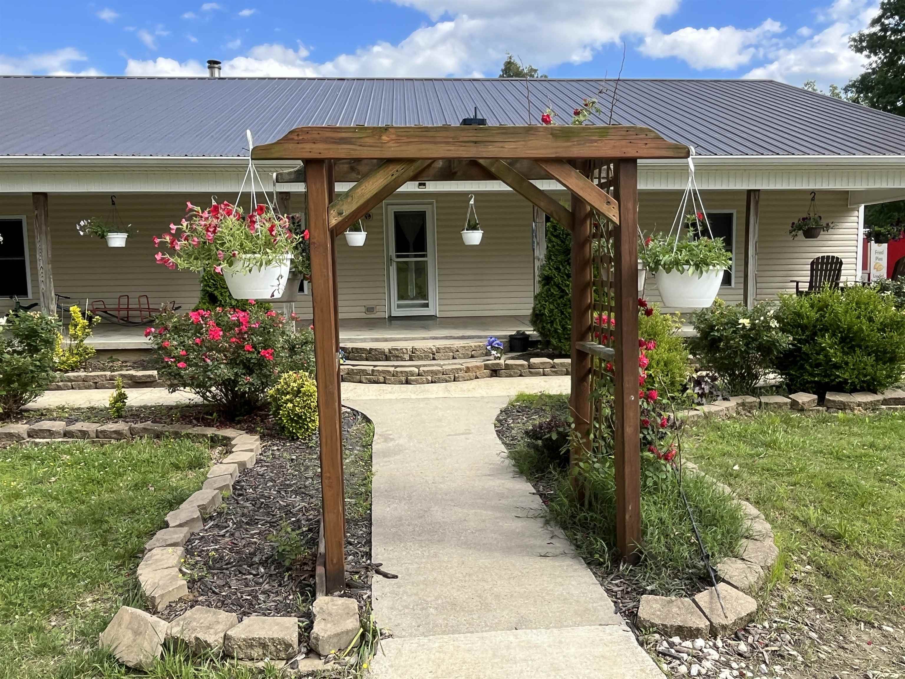 300 Baker Lane, Hawesville, Kentucky 42348, 5 Bedrooms Bedrooms, ,2 BathroomsBathrooms,Farm,For Sale,Baker Lane,91403