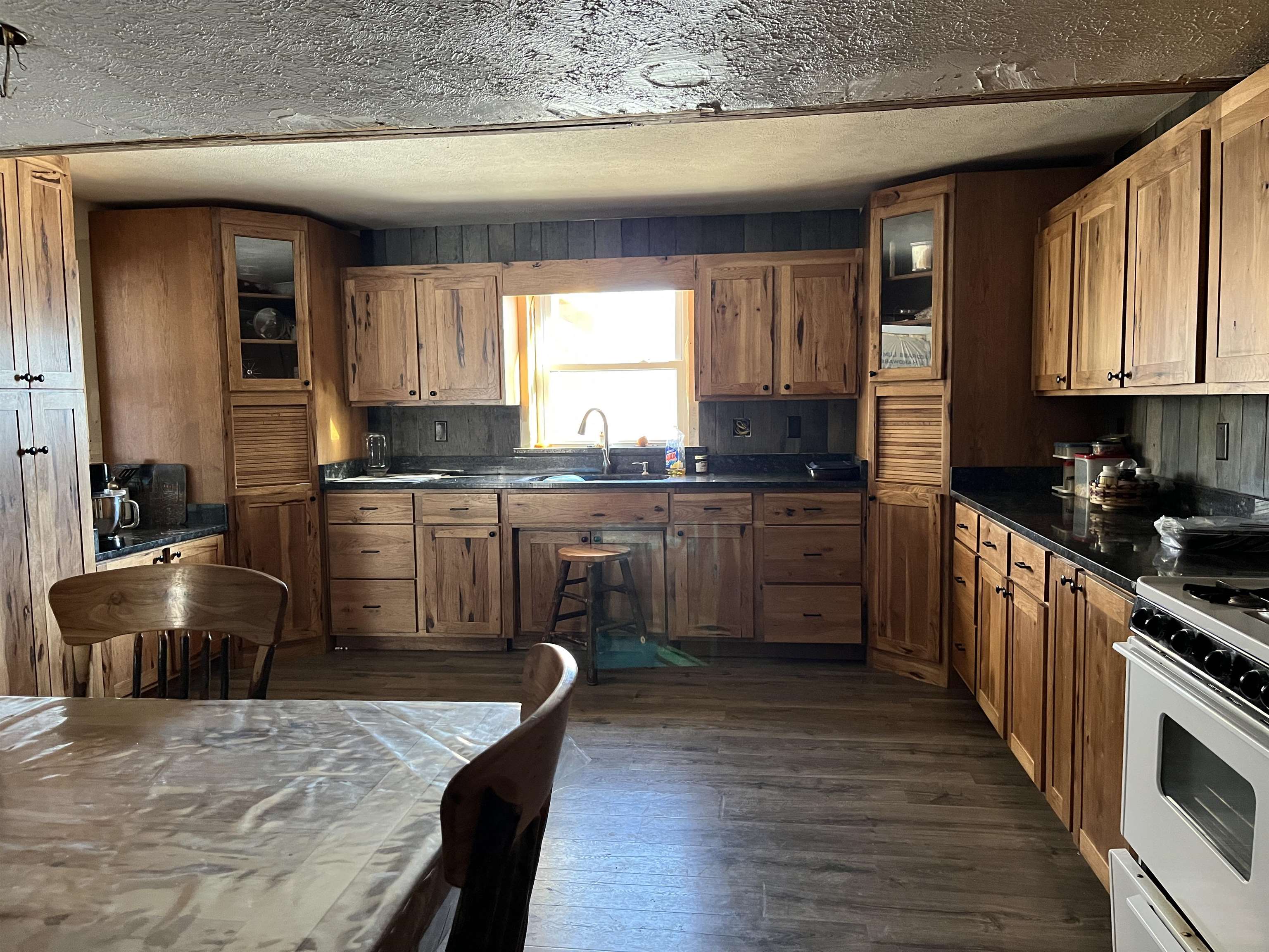 300 Baker Lane, Hawesville, Kentucky 42348, 5 Bedrooms Bedrooms, ,2 BathroomsBathrooms,Farm,For Sale,Baker Lane,91403
