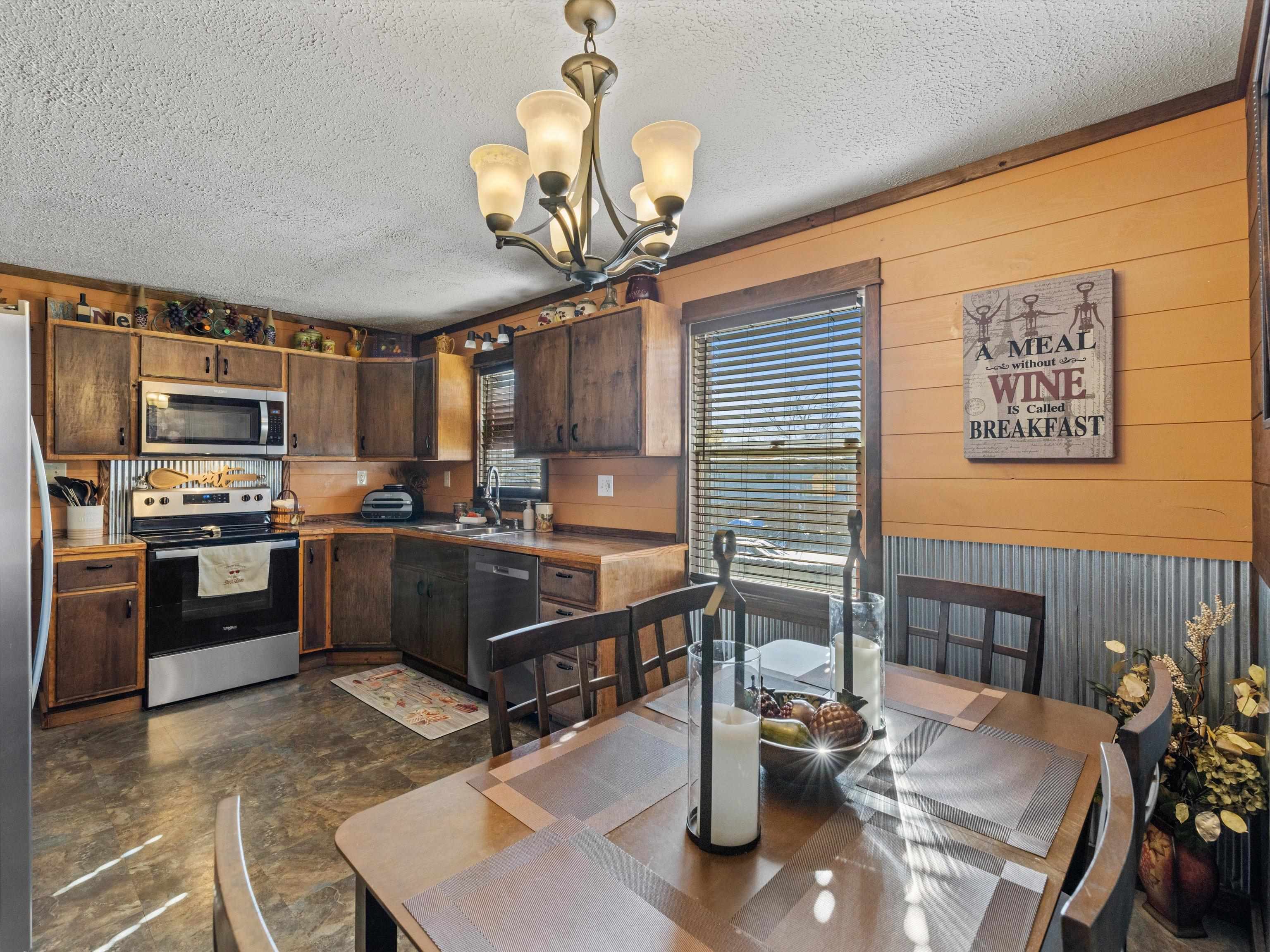 204 Duvall Rd, Beaver Dam, Kentucky 42320, 4 Bedrooms Bedrooms, ,2 BathroomsBathrooms,Single Family Residence,For Sale,Duvall Rd,91404
