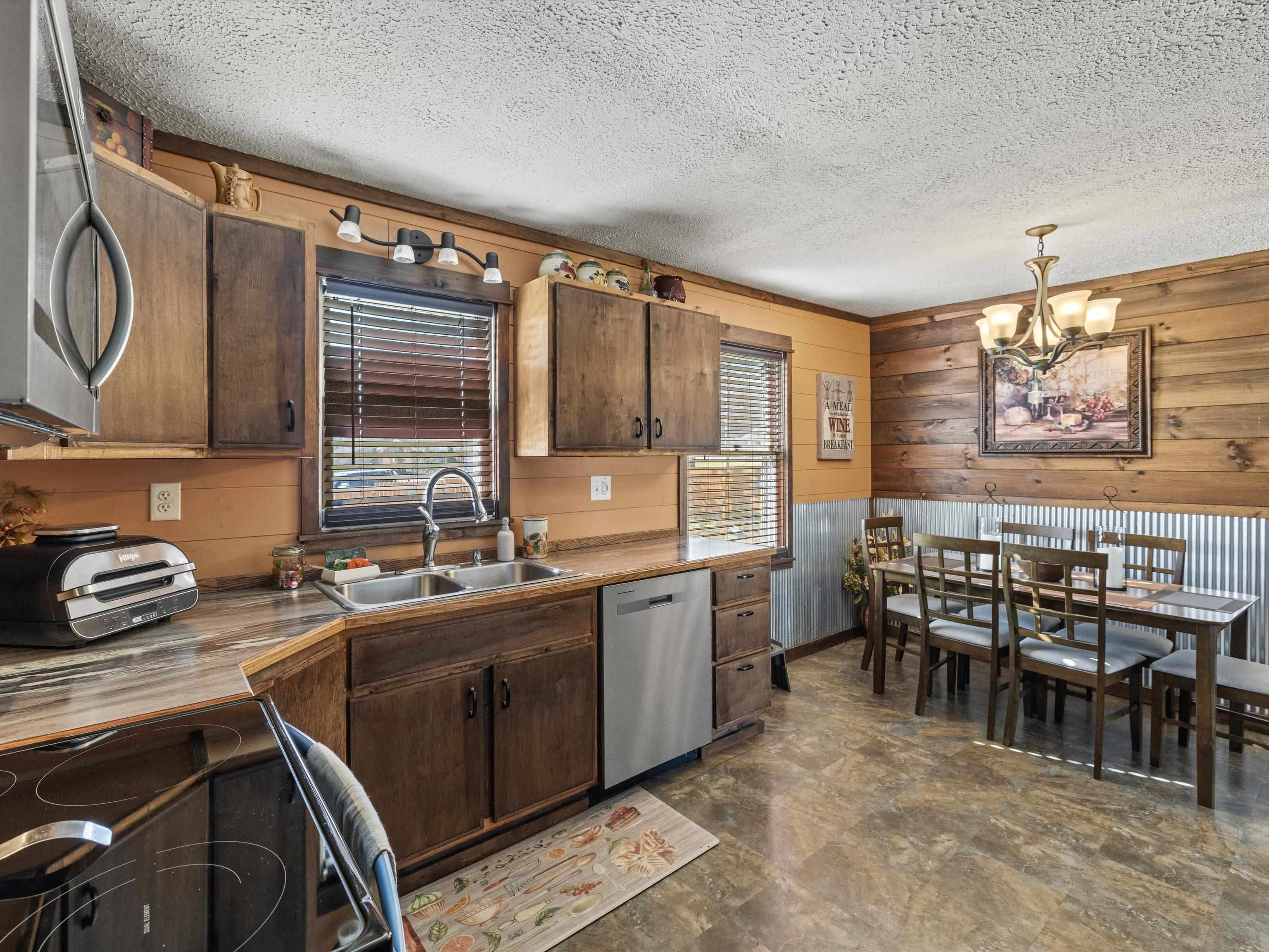204 Duvall Rd, Beaver Dam, Kentucky 42320, 4 Bedrooms Bedrooms, ,2 BathroomsBathrooms,Single Family Residence,For Sale,Duvall Rd,91404