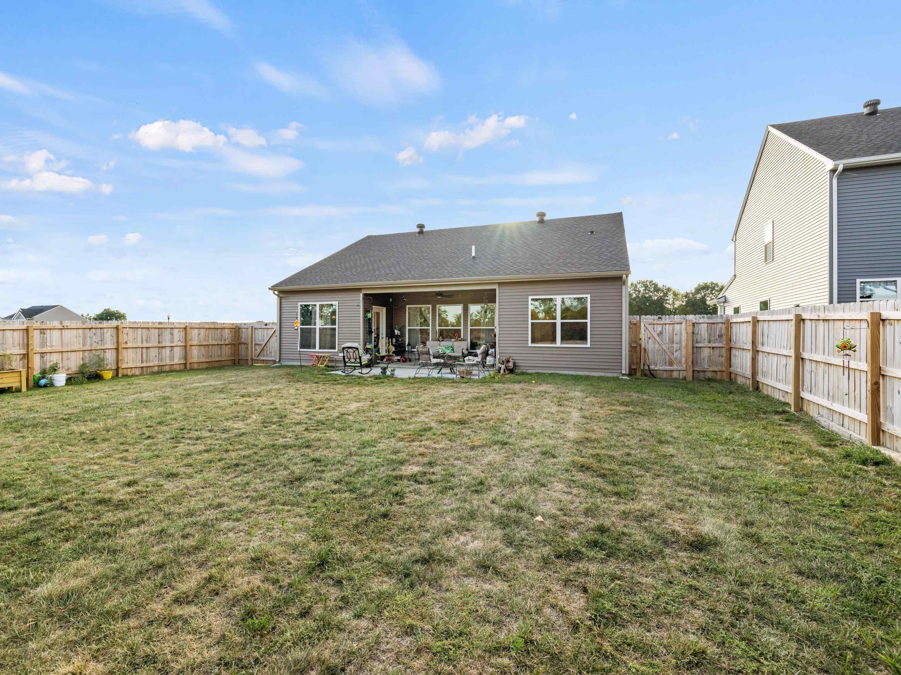 2122 Pebble Wood Drive, Owensboro, Kentucky 42303, 3 Bedrooms Bedrooms, ,2 BathroomsBathrooms,Single Family Residence,For Sale,Pebble Wood Drive,91409