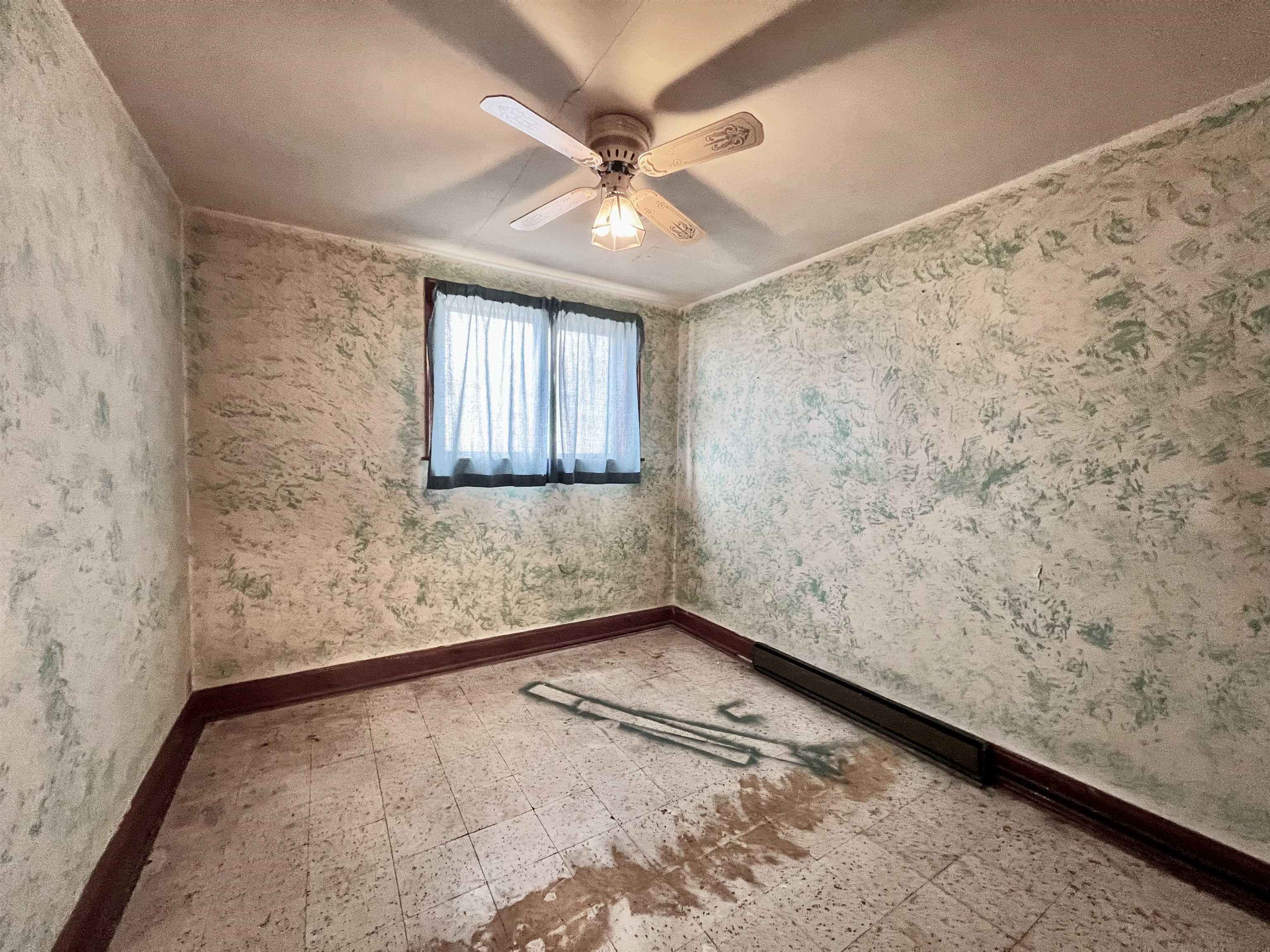 7139 US 60 W, Owensboro, Kentucky 42301, 4 Bedrooms Bedrooms, ,1 BathroomBathrooms,Single Family Residence,For Sale,US 60 W,91410