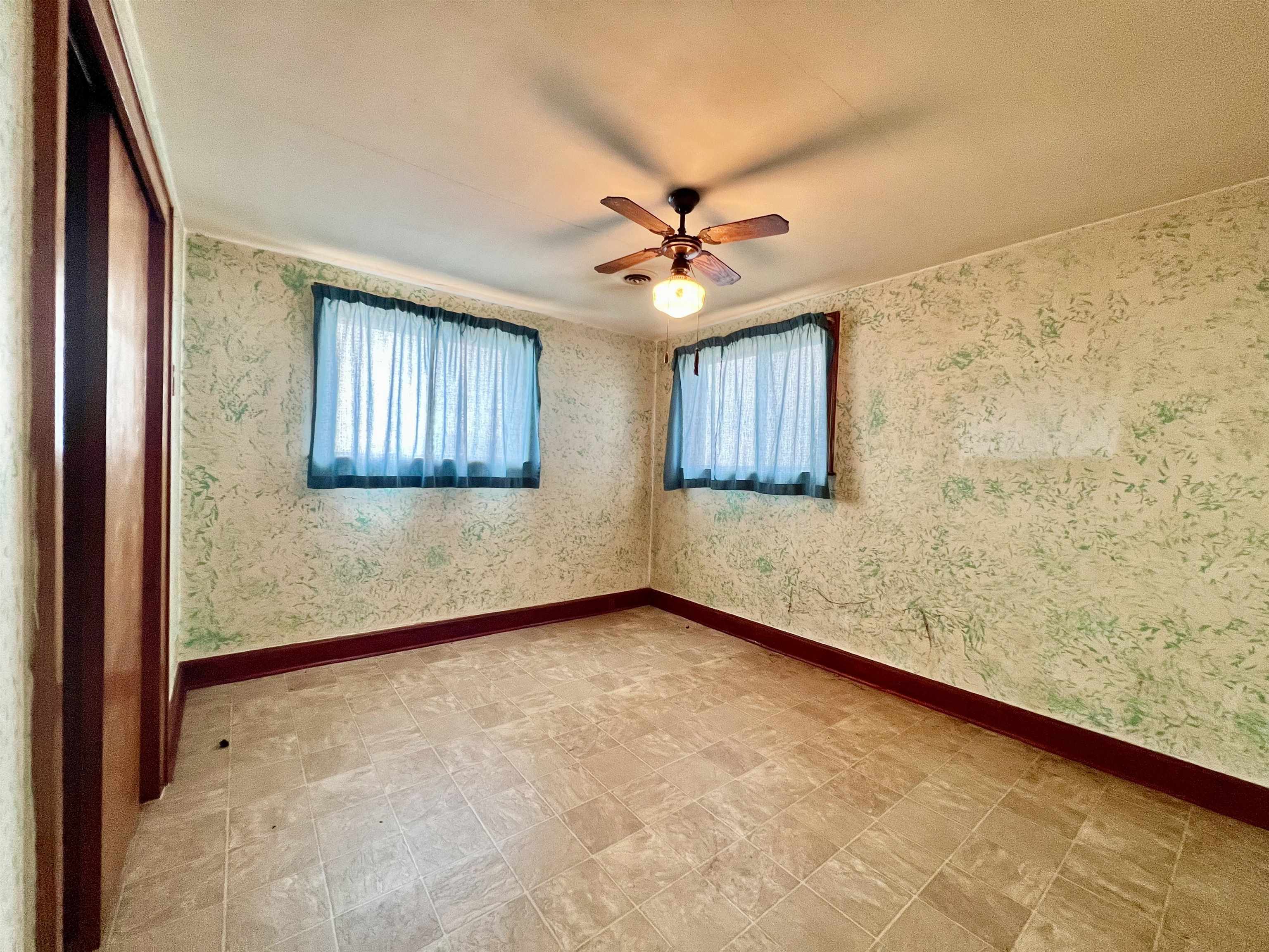7139 US 60 W, Owensboro, Kentucky 42301, 4 Bedrooms Bedrooms, ,1 BathroomBathrooms,Single Family Residence,For Sale,US 60 W,91410