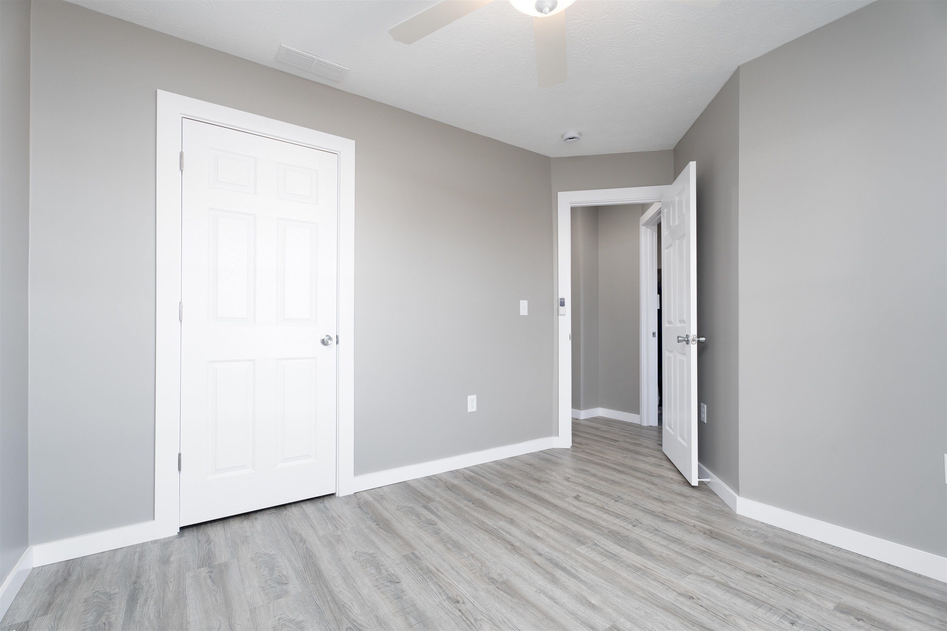 701 Hall St, Owensboro, Kentucky 42303, 3 Bedrooms Bedrooms, ,2 BathroomsBathrooms,Single Family Residence,For Sale,Hall St,91411