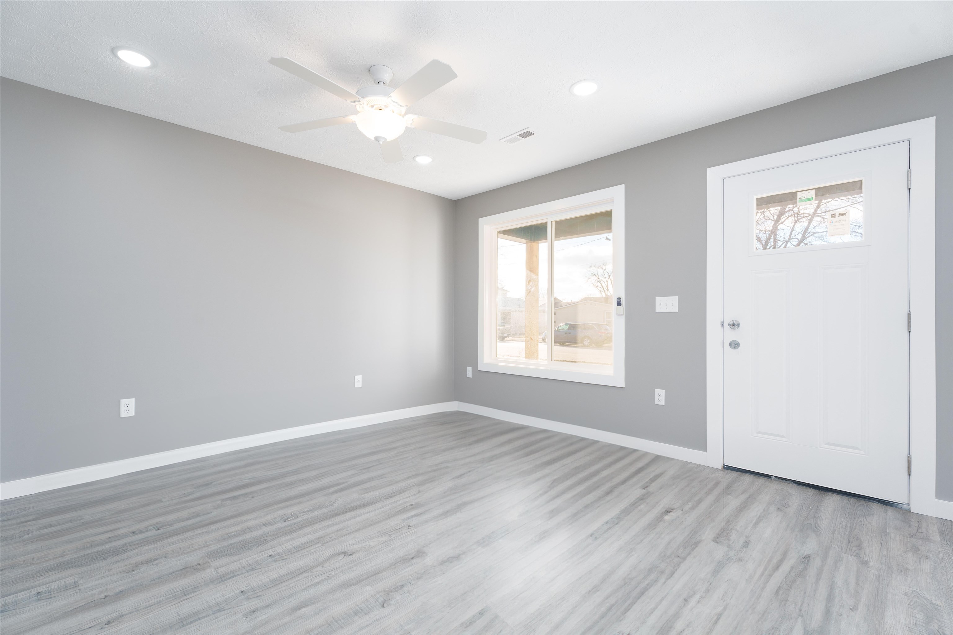 701 Hall St, Owensboro, Kentucky 42303, 3 Bedrooms Bedrooms, ,2 BathroomsBathrooms,Single Family Residence,For Sale,Hall St,91411