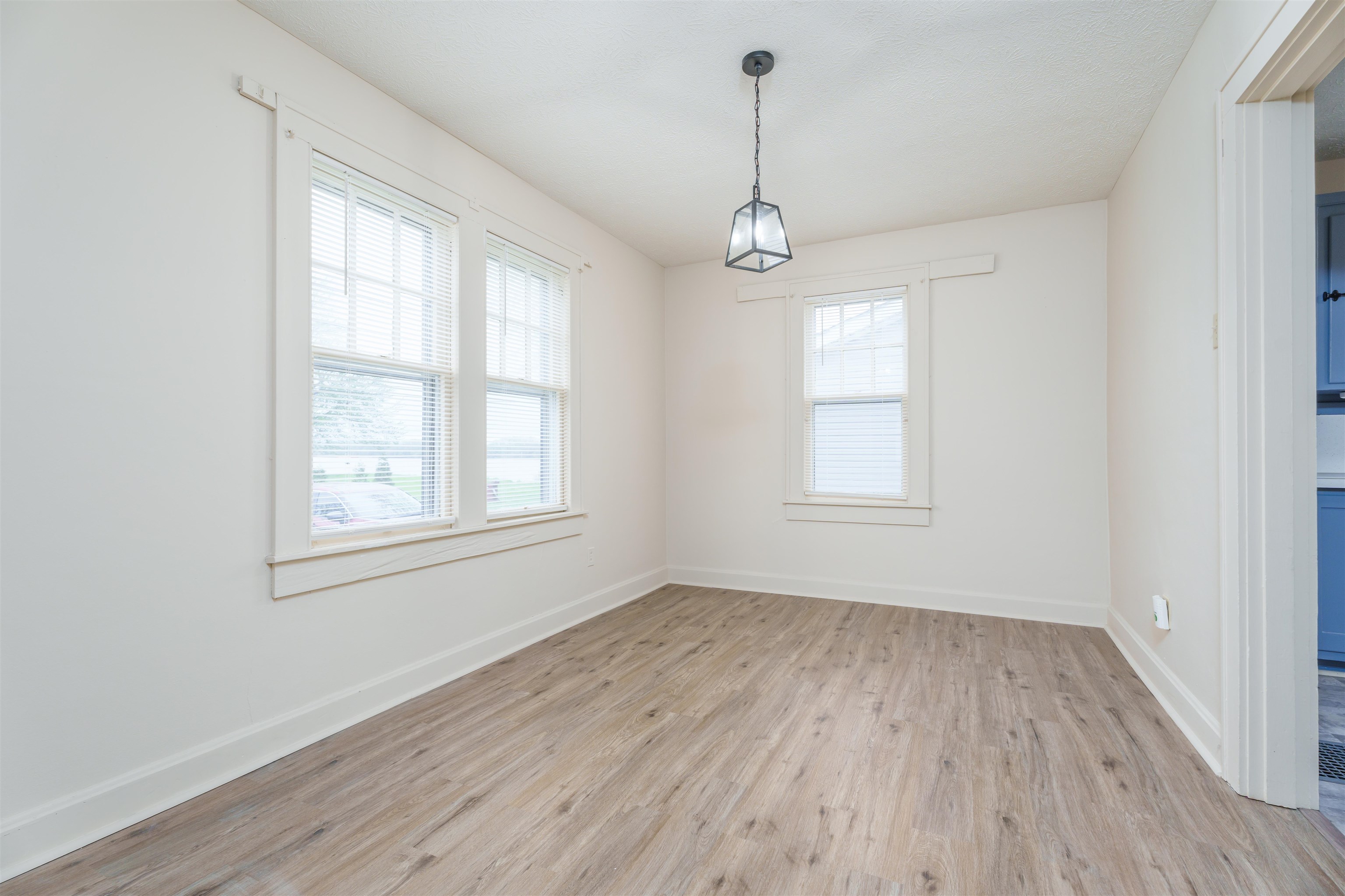 211 Hubert Court, Owensboro, Kentucky 42303, 2 Bedrooms Bedrooms, ,1 BathroomBathrooms,Single Family Residence,For Sale,Hubert Court,91413
