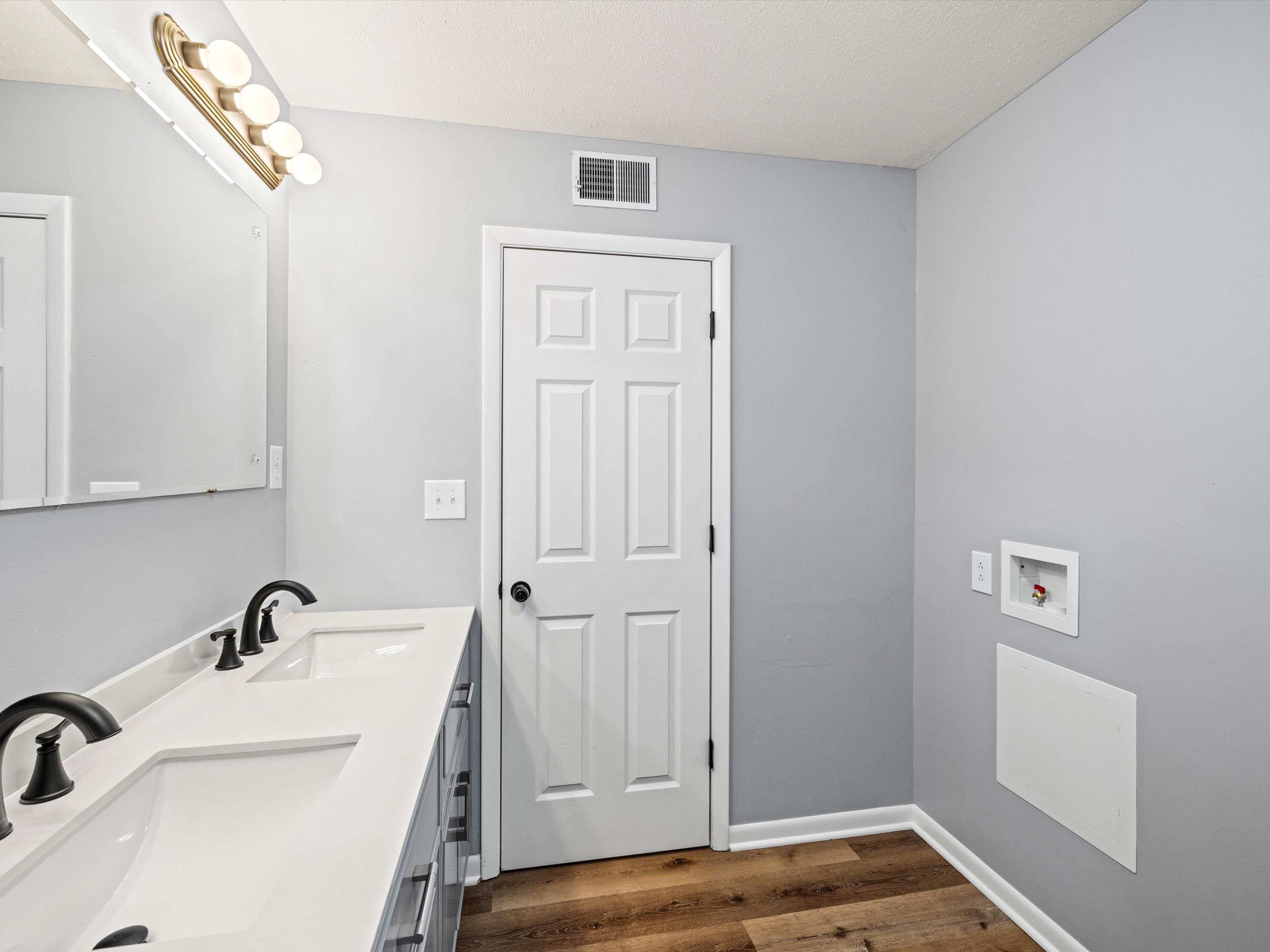 2817 Wayside Drive West, Owensboro, Kentucky 42301, 3 Bedrooms Bedrooms, ,1 BathroomBathrooms,Single Family Residence,For Sale,Wayside Drive West,91418