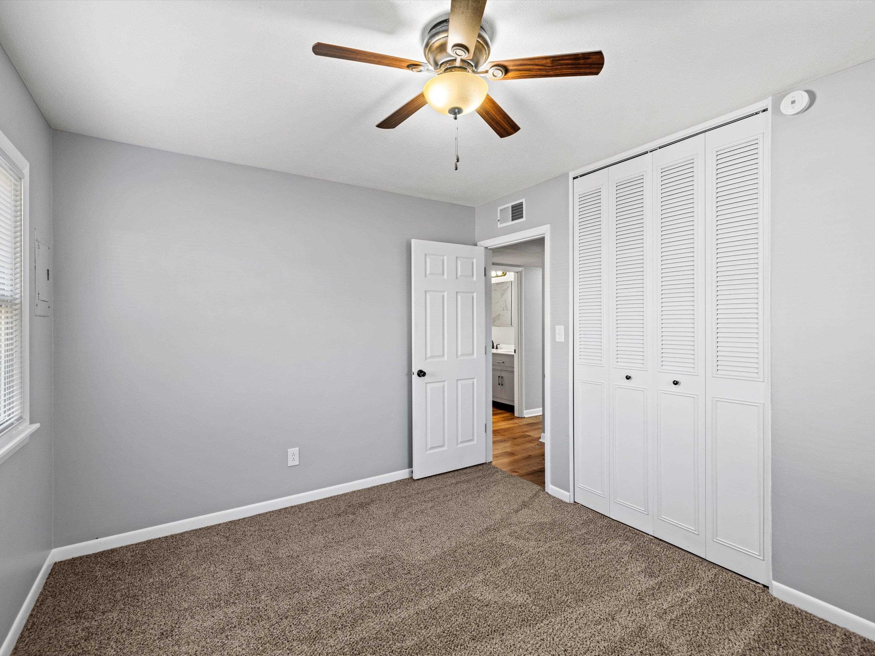 2817 Wayside Drive West, Owensboro, Kentucky 42301, 3 Bedrooms Bedrooms, ,1 BathroomBathrooms,Single Family Residence,For Sale,Wayside Drive West,91418