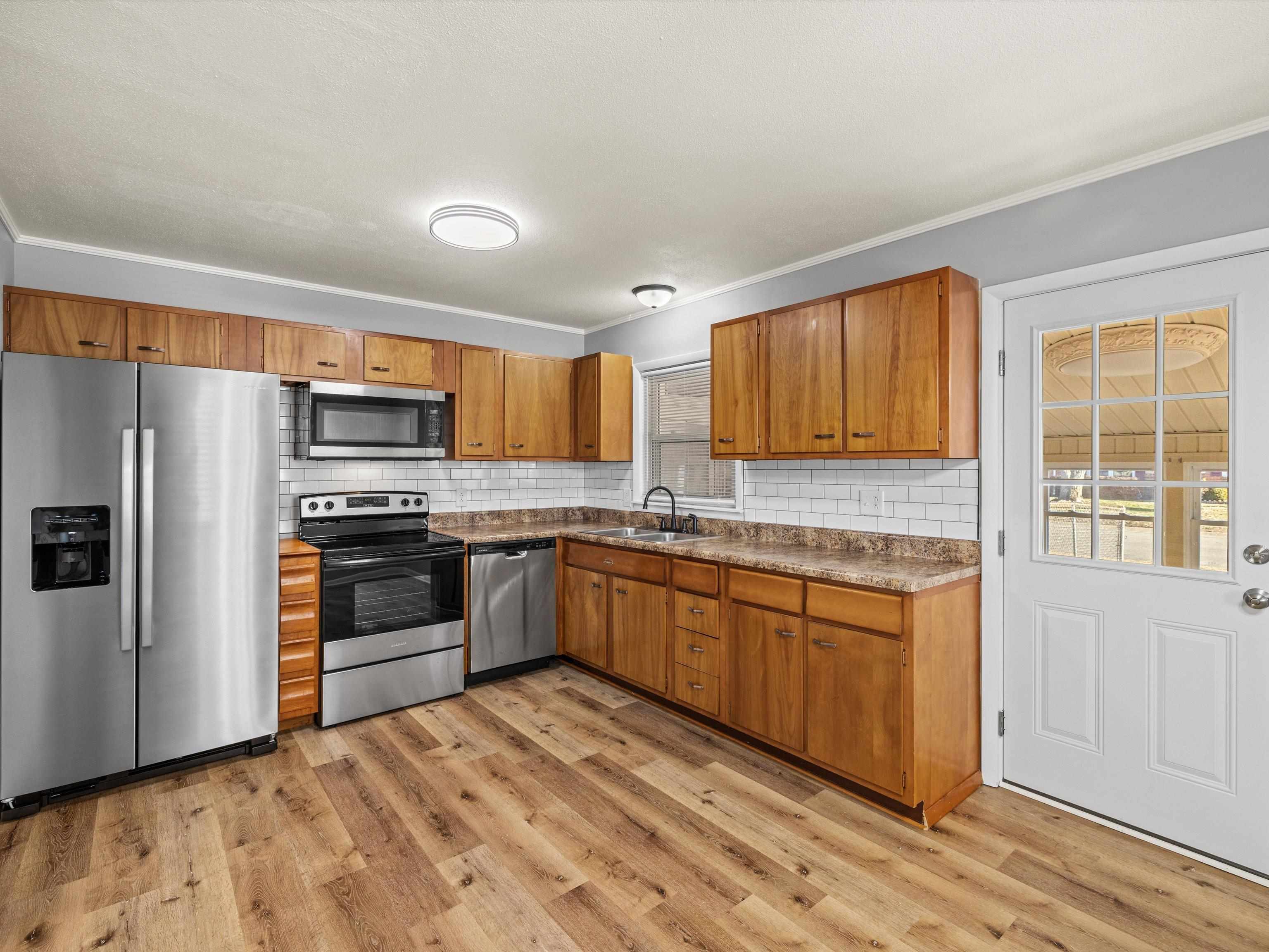 2817 Wayside Drive West, Owensboro, Kentucky 42301, 3 Bedrooms Bedrooms, ,1 BathroomBathrooms,Single Family Residence,For Sale,Wayside Drive West,91418