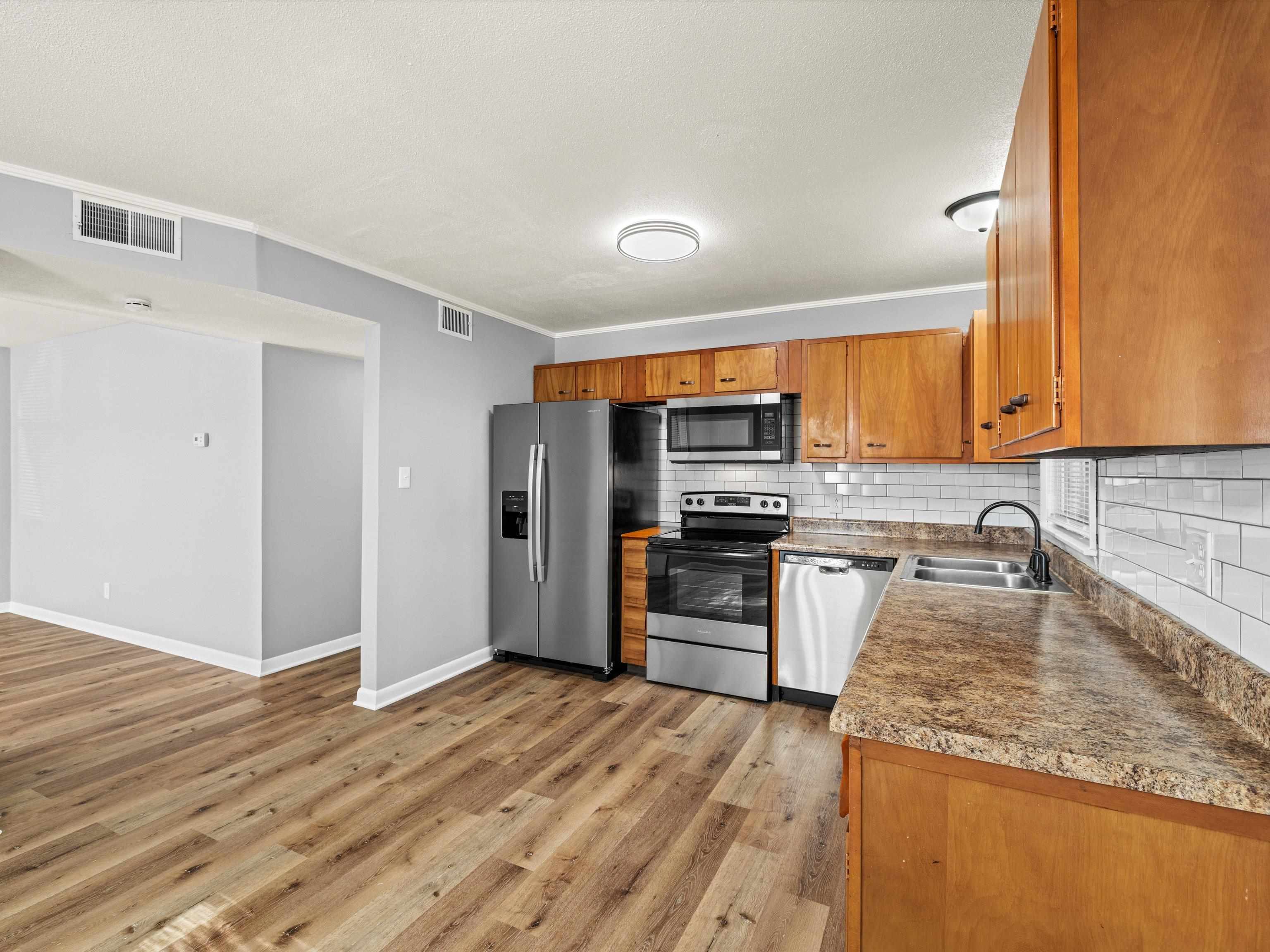 2817 Wayside Drive West, Owensboro, Kentucky 42301, 3 Bedrooms Bedrooms, ,1 BathroomBathrooms,Single Family Residence,For Sale,Wayside Drive West,91418