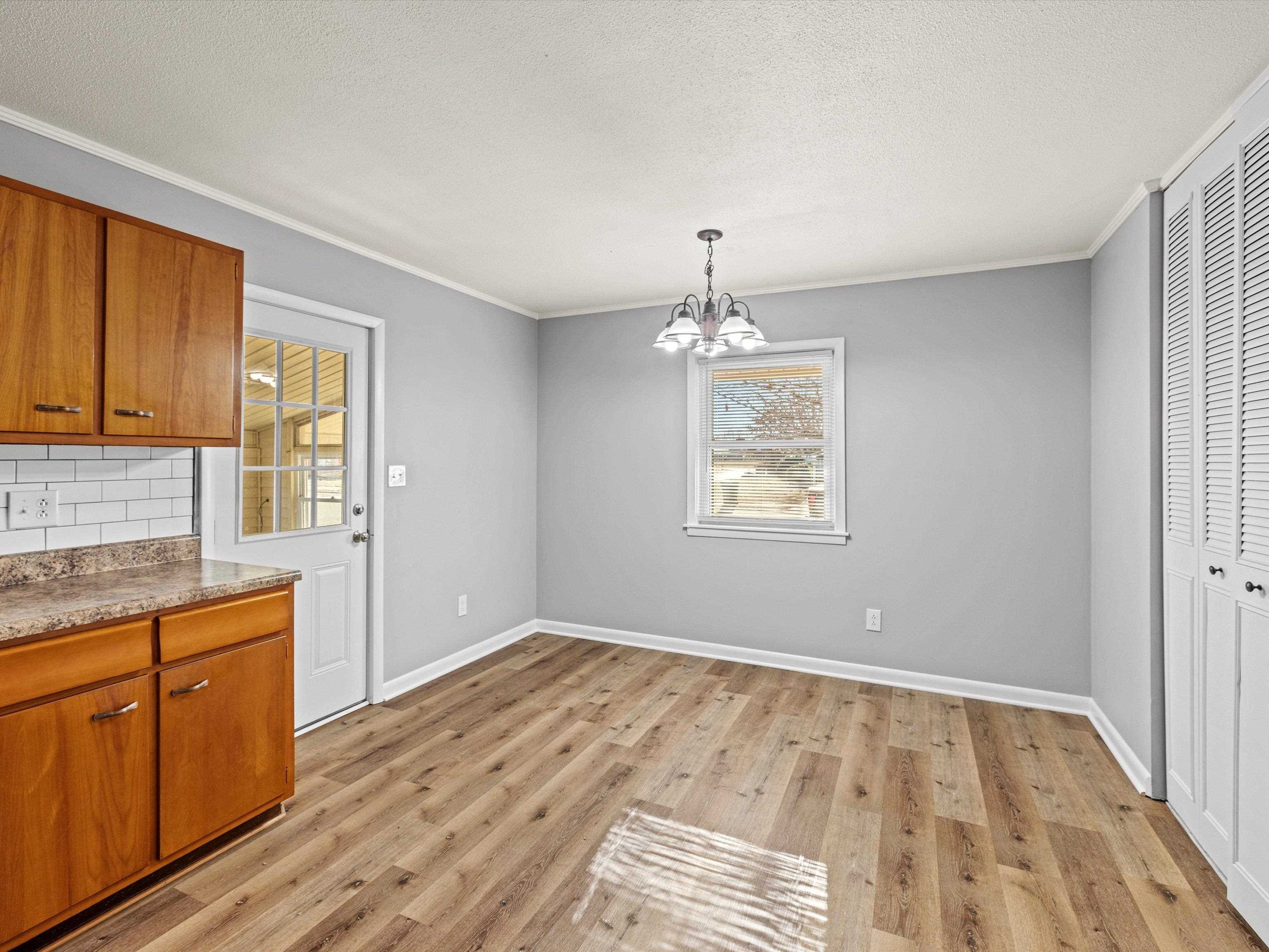 2817 Wayside Drive West, Owensboro, Kentucky 42301, 3 Bedrooms Bedrooms, ,1 BathroomBathrooms,Single Family Residence,For Sale,Wayside Drive West,91418