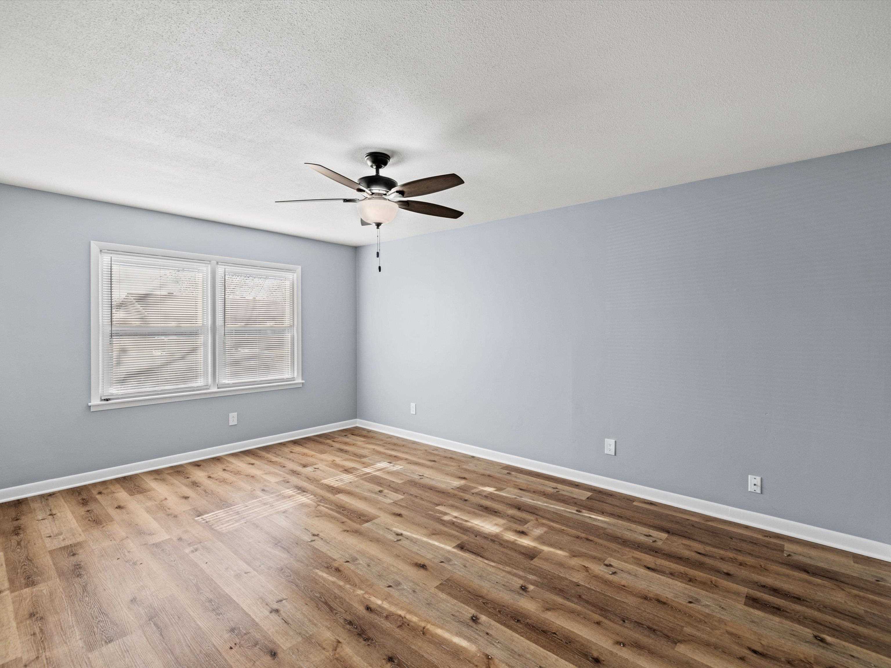 2817 Wayside Drive West, Owensboro, Kentucky 42301, 3 Bedrooms Bedrooms, ,1 BathroomBathrooms,Single Family Residence,For Sale,Wayside Drive West,91418