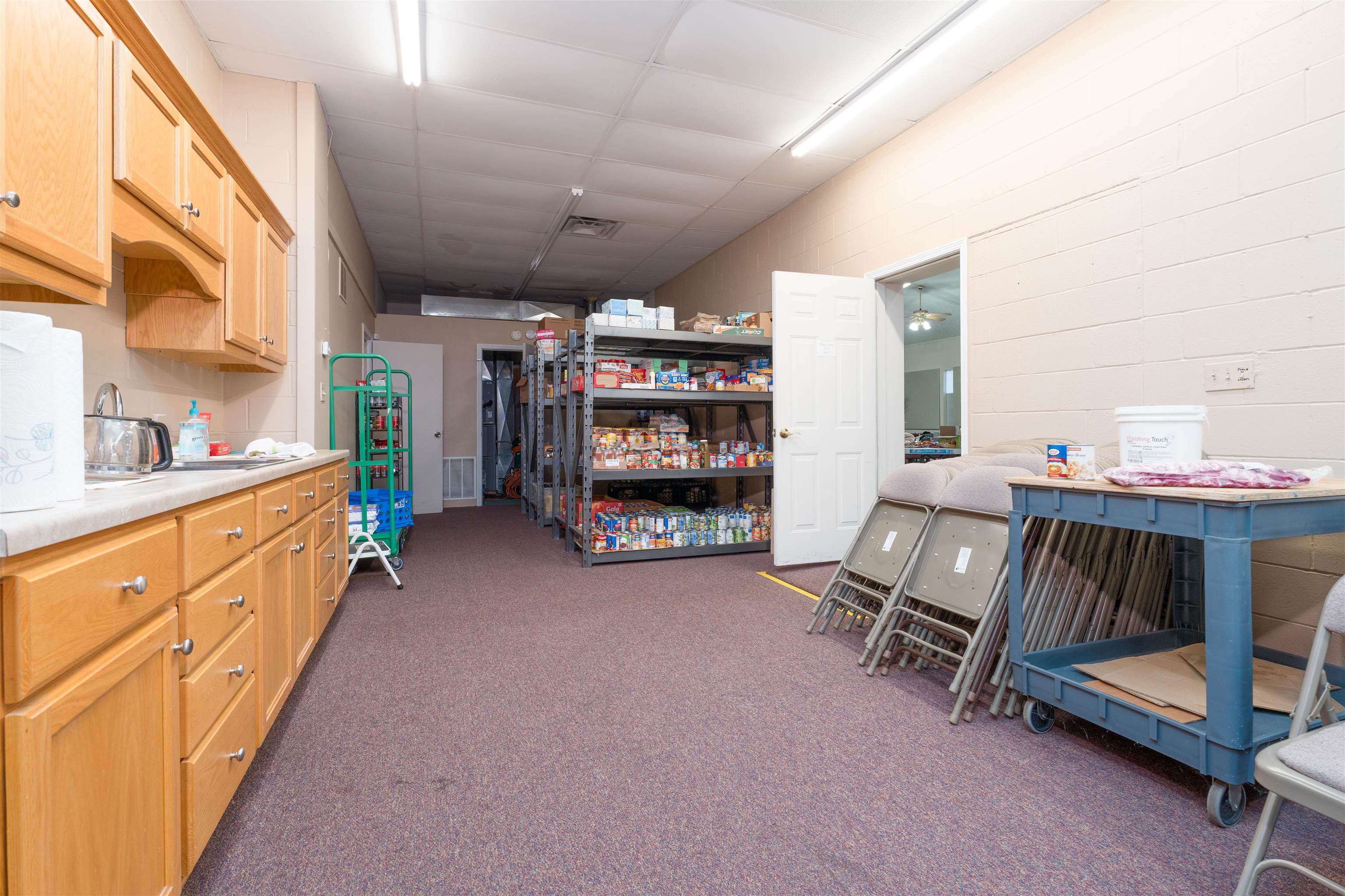 1302 Greyhound Drive, Owensboro, Kentucky 42303, ,Mixed Use,For Sale,Greyhound Drive,91421