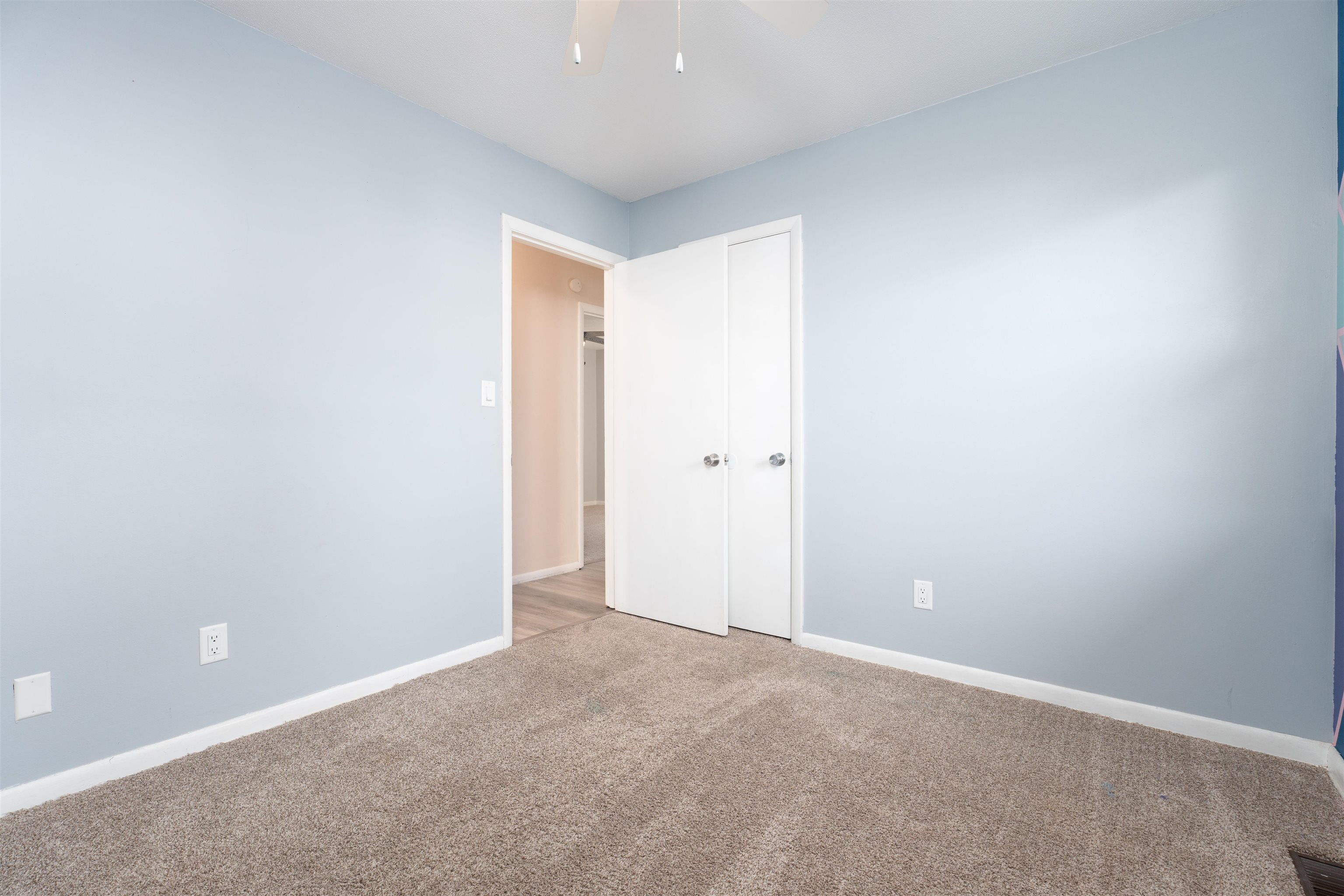 1723 Asbury Place, Owensboro, Kentucky 42303, 3 Bedrooms Bedrooms, ,2 BathroomsBathrooms,Single Family Residence,For Sale,Asbury Place,91423