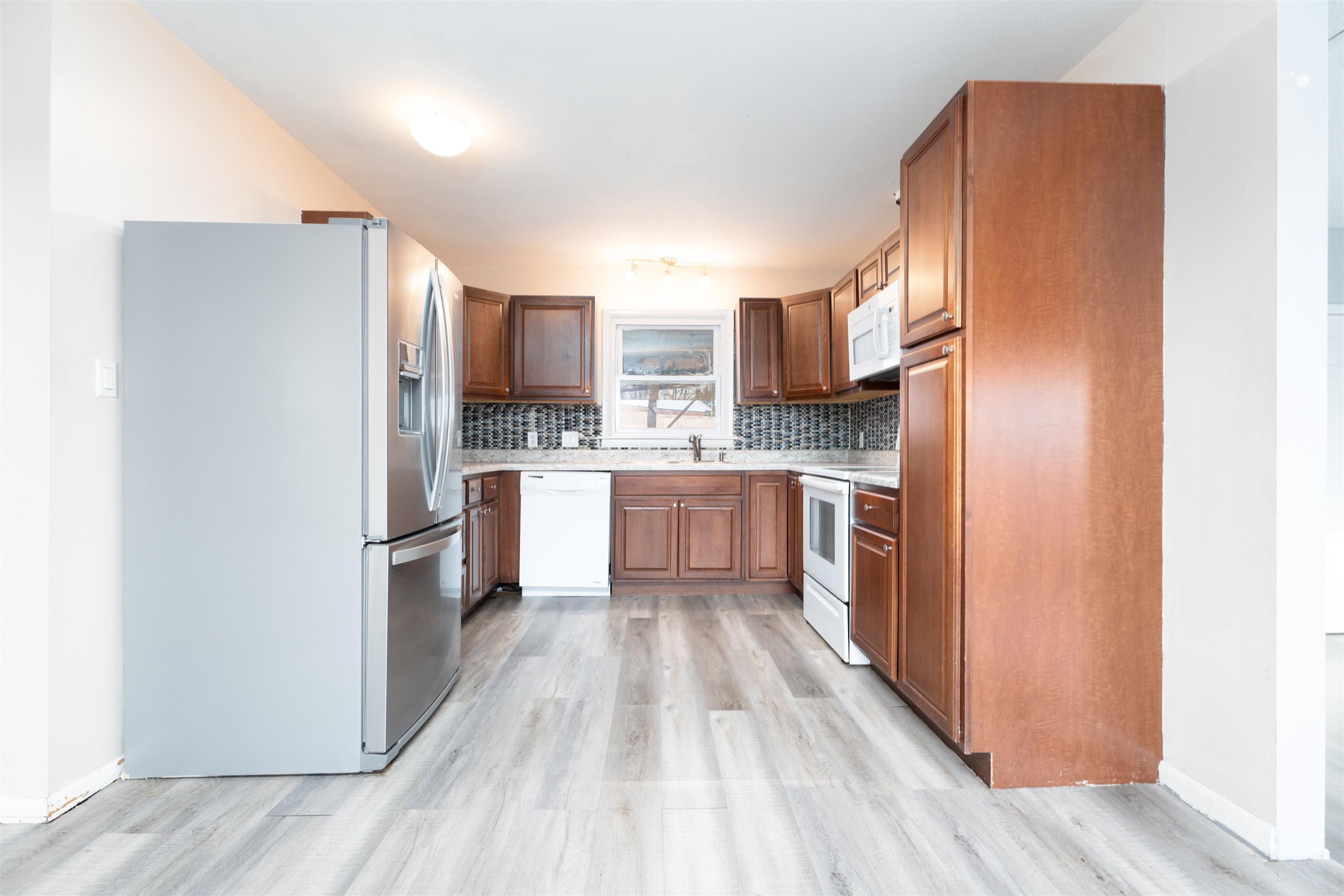 1723 Asbury Place, Owensboro, Kentucky 42303, 3 Bedrooms Bedrooms, ,2 BathroomsBathrooms,Single Family Residence,For Sale,Asbury Place,91423