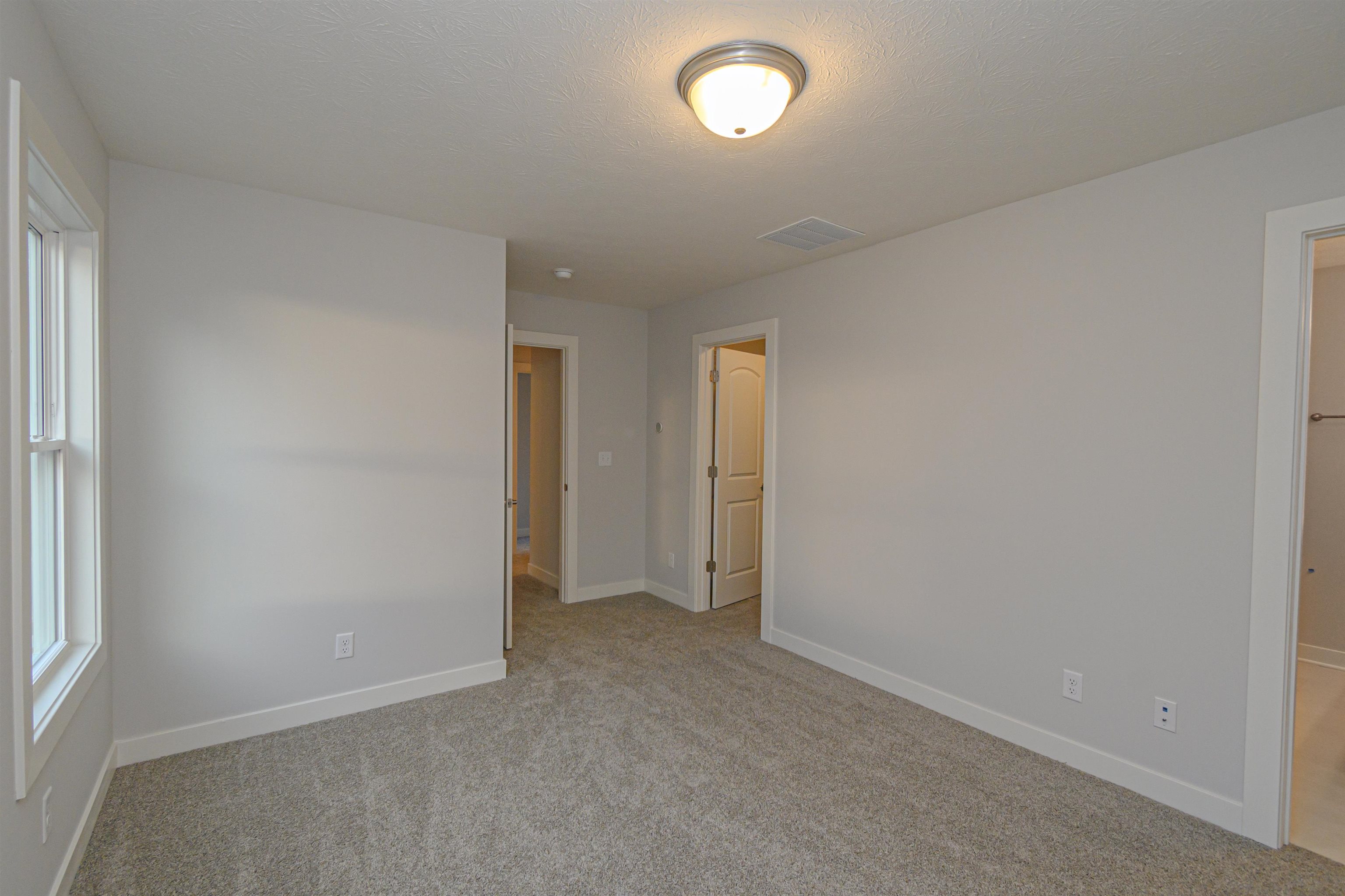 698 Alabaster Ln, Owensboro, Kentucky 42301, 3 Bedrooms Bedrooms, ,2 BathroomsBathrooms,Single Family Residence,For Sale,Alabaster Ln,91426