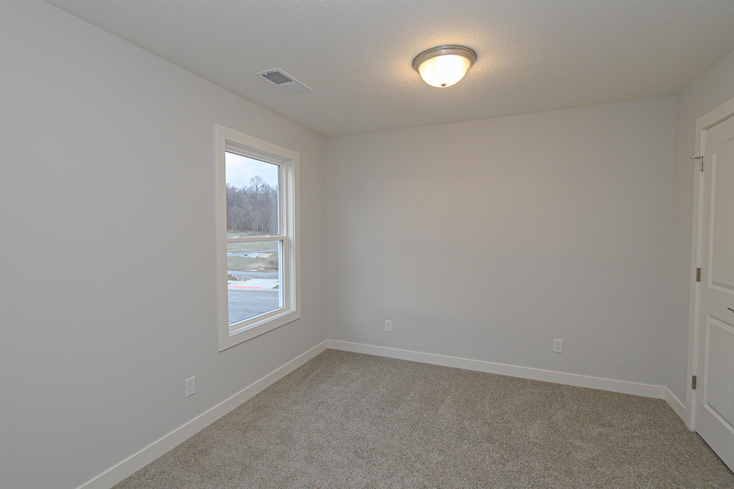698 Alabaster Ln, Owensboro, Kentucky 42301, 3 Bedrooms Bedrooms, ,2 BathroomsBathrooms,Single Family Residence,For Sale,Alabaster Ln,91426