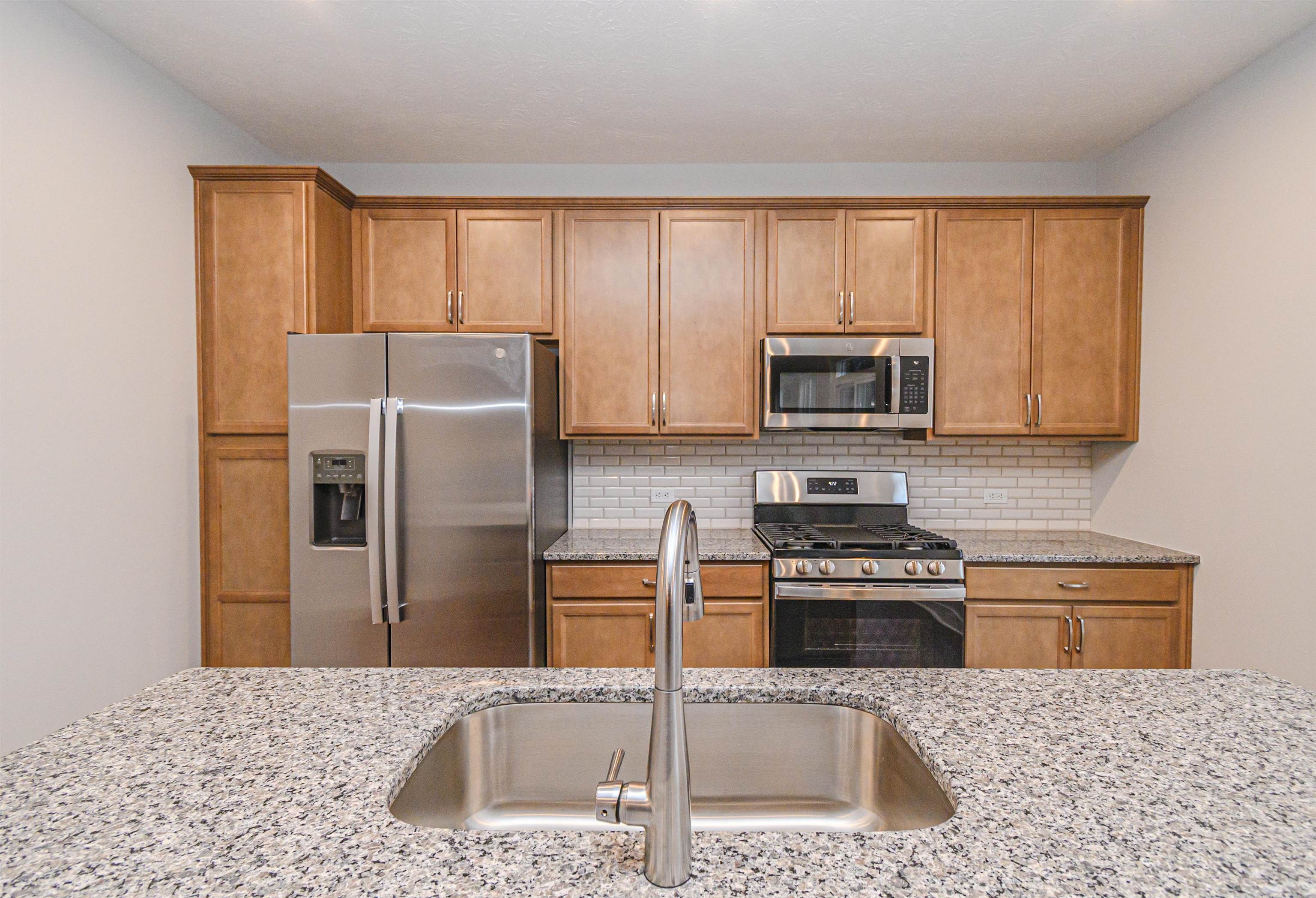 698 Alabaster Ln, Owensboro, Kentucky 42301, 3 Bedrooms Bedrooms, ,2 BathroomsBathrooms,Single Family Residence,For Sale,Alabaster Ln,91426