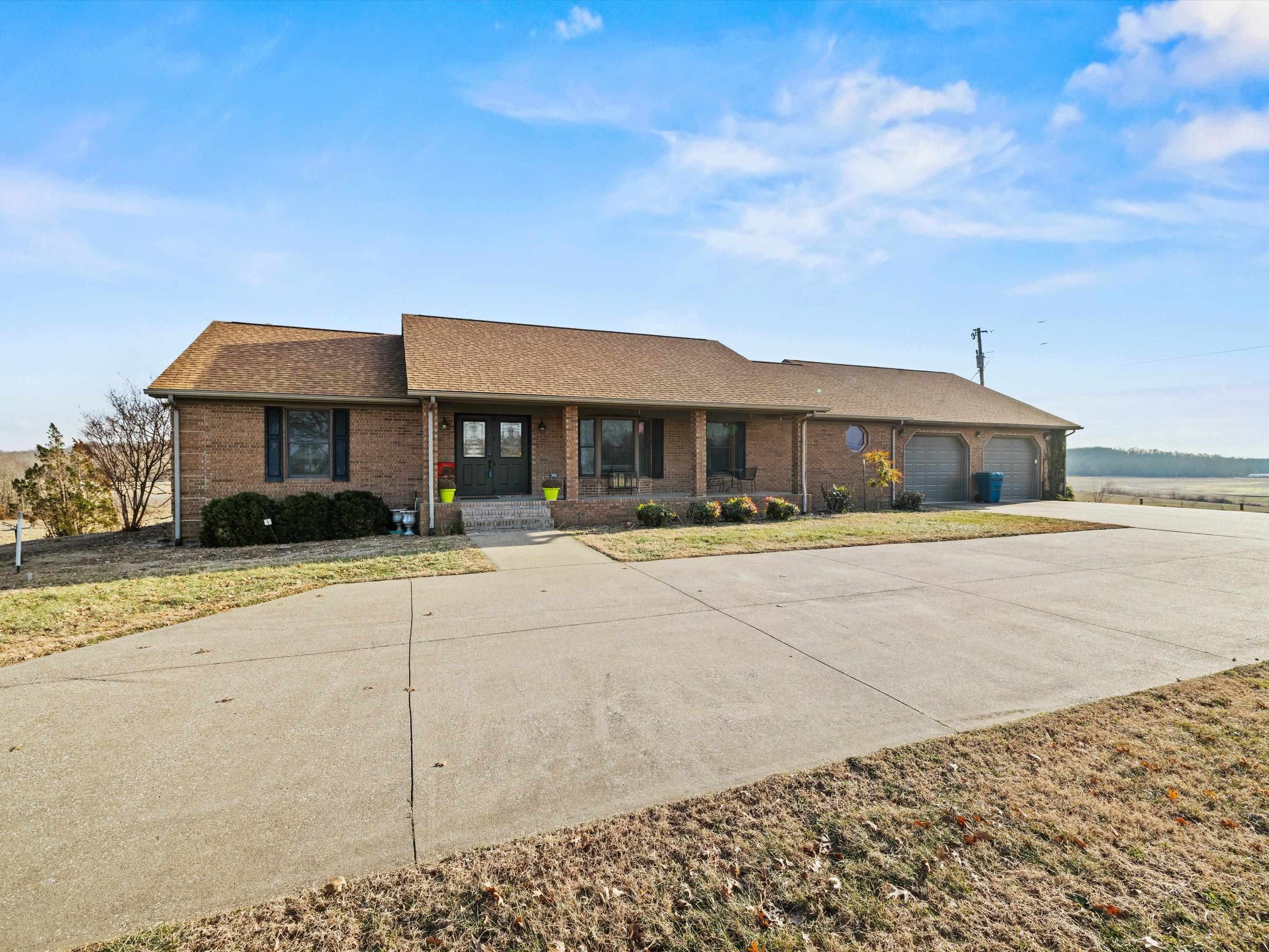 7442 Deserter Creek Rd., Whitesville, Kentucky 42378-9752, 3 Bedrooms Bedrooms, ,3 BathroomsBathrooms,Farm,For Sale,Deserter Creek Rd.,91427