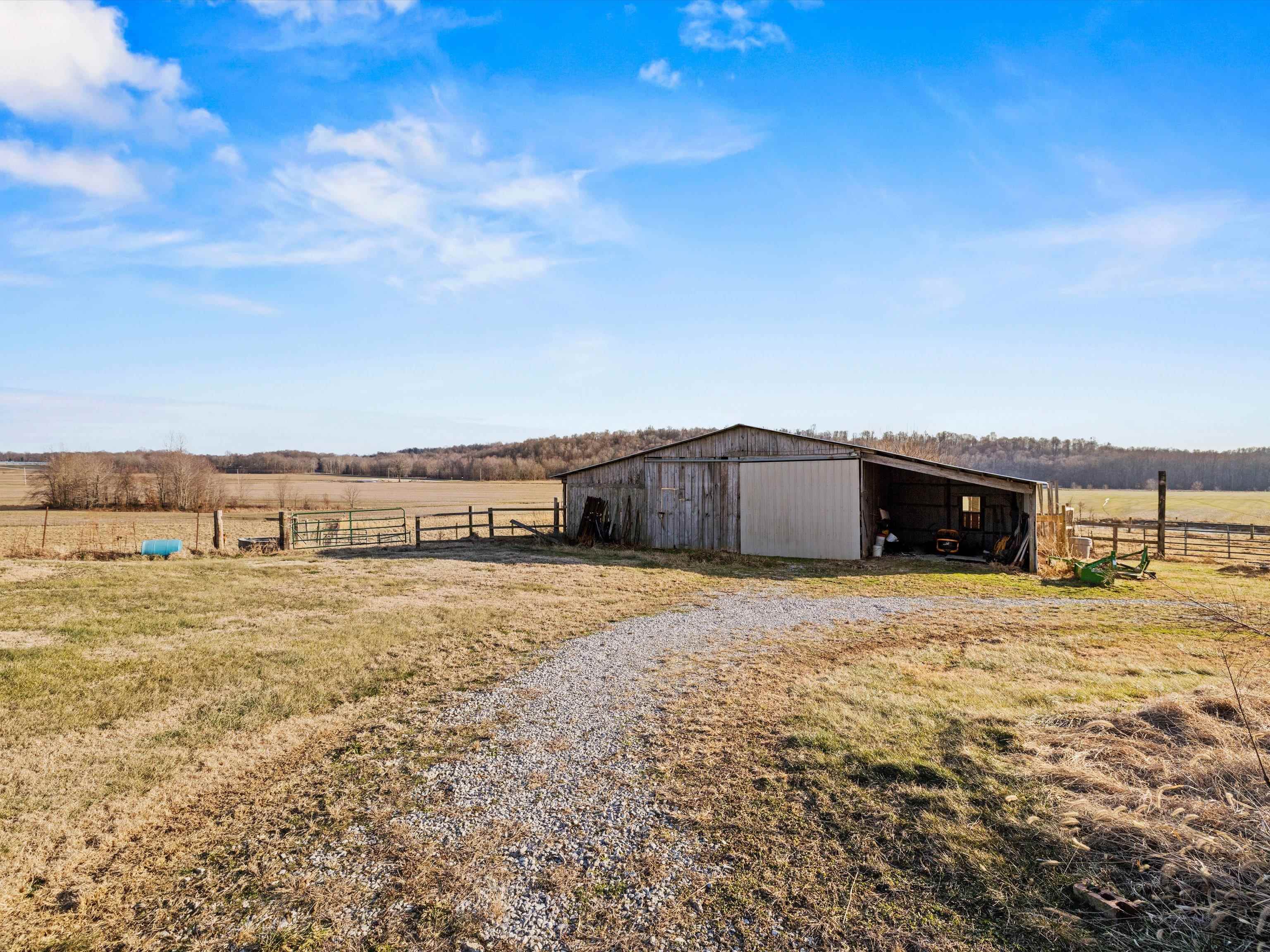 7442 Deserter Creek Rd., Whitesville, Kentucky 42378-9752, 3 Bedrooms Bedrooms, ,3 BathroomsBathrooms,Farm,For Sale,Deserter Creek Rd.,91427