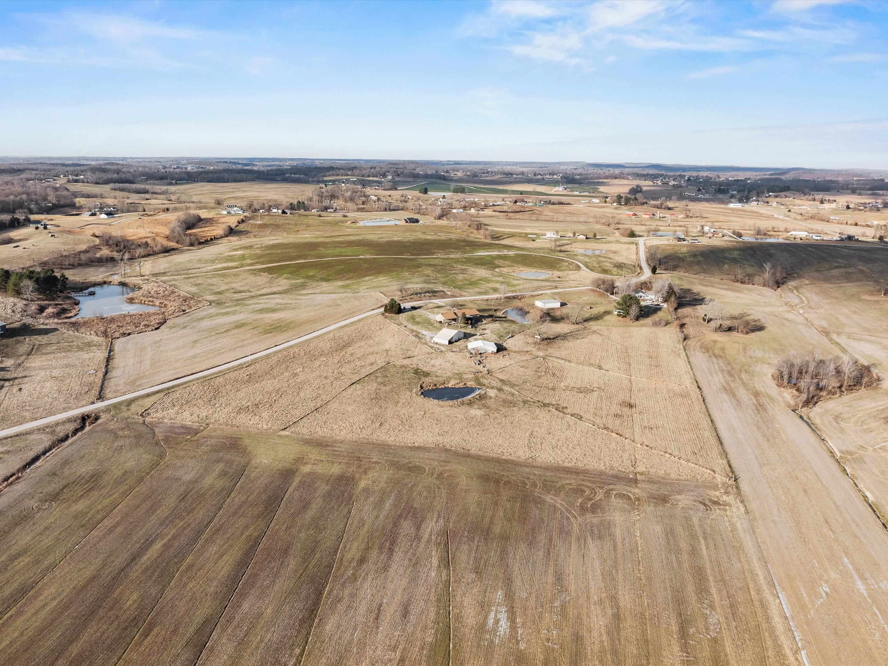 7442 Deserter Creek Rd., Whitesville, Kentucky 42378-9752, 3 Bedrooms Bedrooms, ,3 BathroomsBathrooms,Farm,For Sale,Deserter Creek Rd.,91427