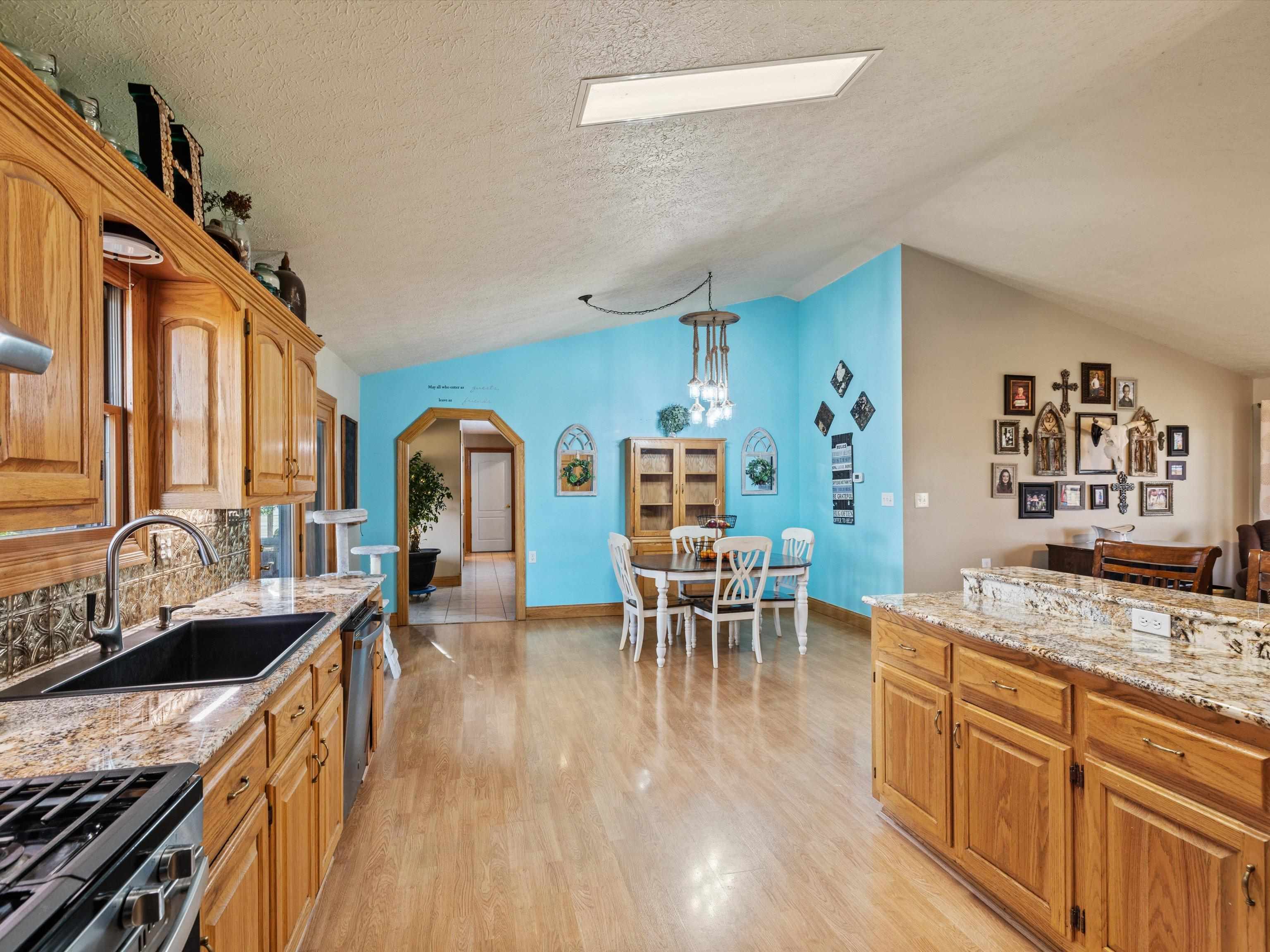 7442 Deserter Creek Rd., Whitesville, Kentucky 42378-9752, 3 Bedrooms Bedrooms, ,3 BathroomsBathrooms,Farm,For Sale,Deserter Creek Rd.,91427