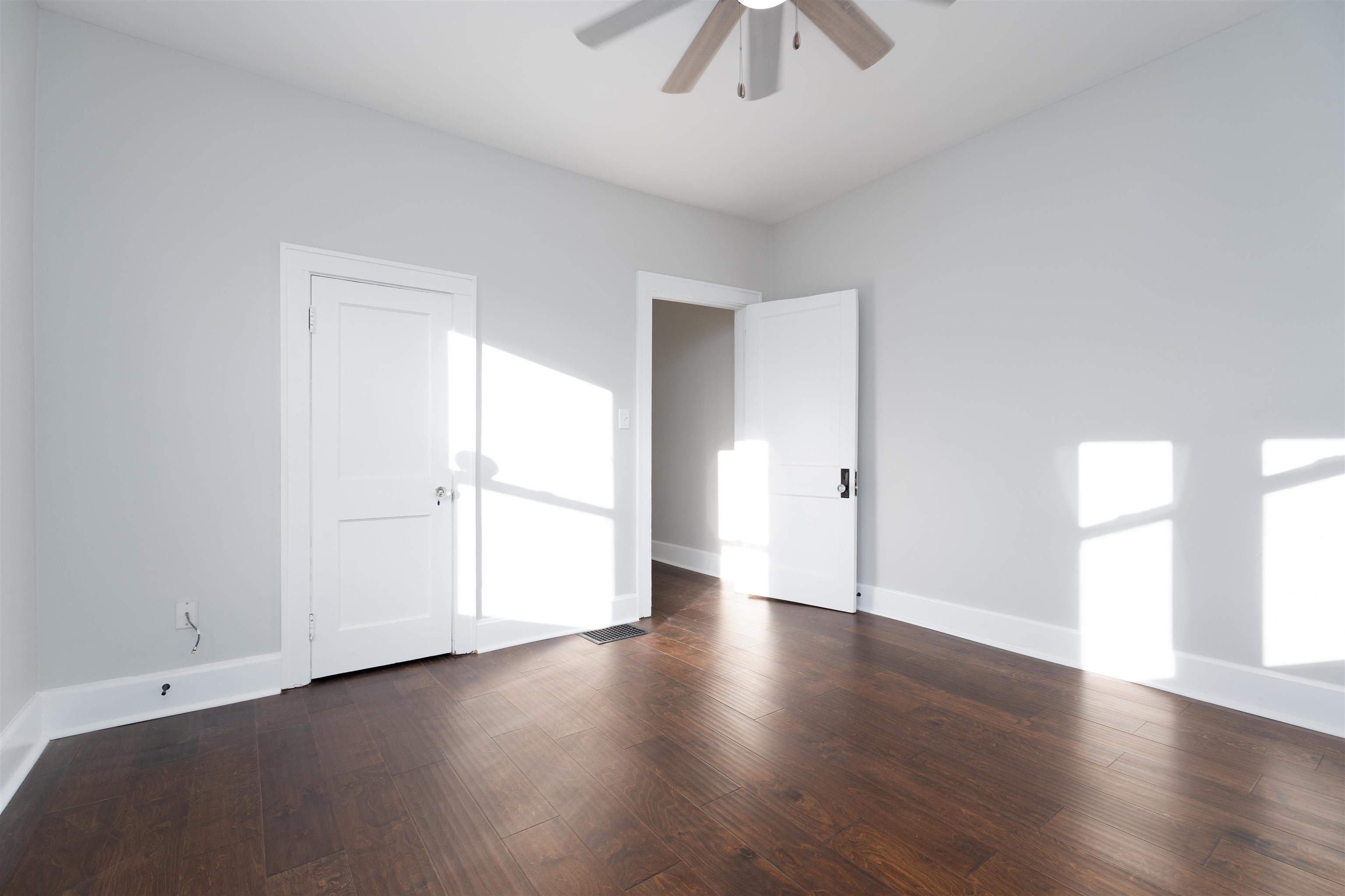 111 19th St., Owensboro, Kentucky 42303, 3 Bedrooms Bedrooms, ,1 BathroomBathrooms,Single Family Residence,For Sale,19th St.,91428