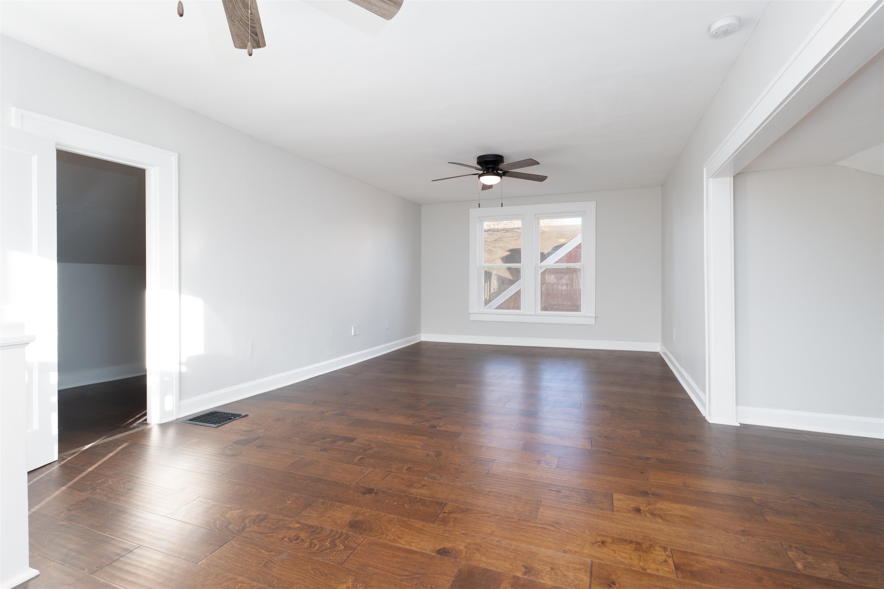 111 19th St., Owensboro, Kentucky 42303, 3 Bedrooms Bedrooms, ,1 BathroomBathrooms,Single Family Residence,For Sale,19th St.,91428