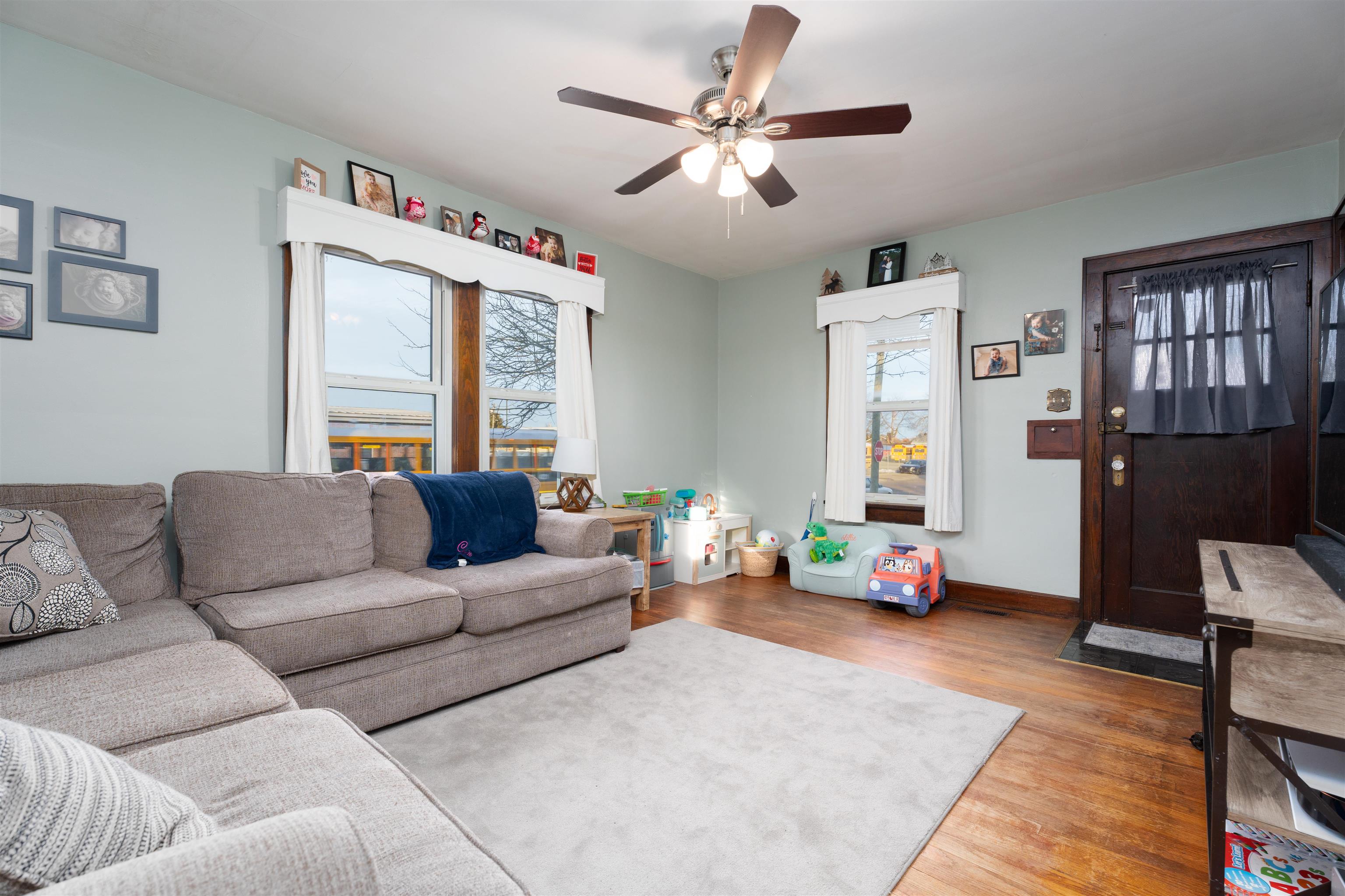 1100 Emerson Ct, Owensboro, Kentucky 42301, 2 Bedrooms Bedrooms, ,1 BathroomBathrooms,Single Family Residence,For Sale,Emerson Ct,91429