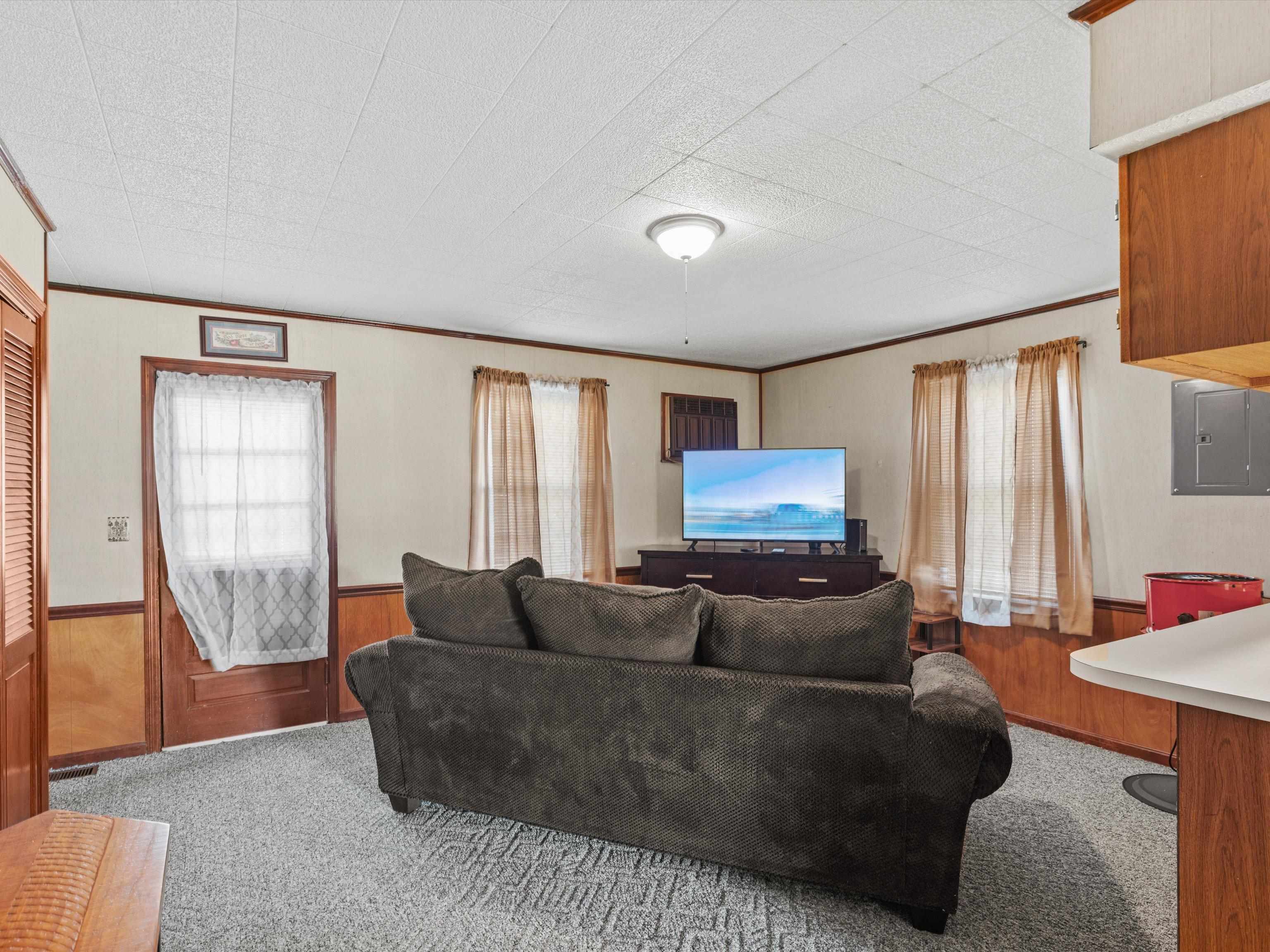 6 Philips Court, Henderson, Kentucky 42420, 3 Bedrooms Bedrooms, ,1 BathroomBathrooms,Single Family Residence,For Sale,Philips Court,91430