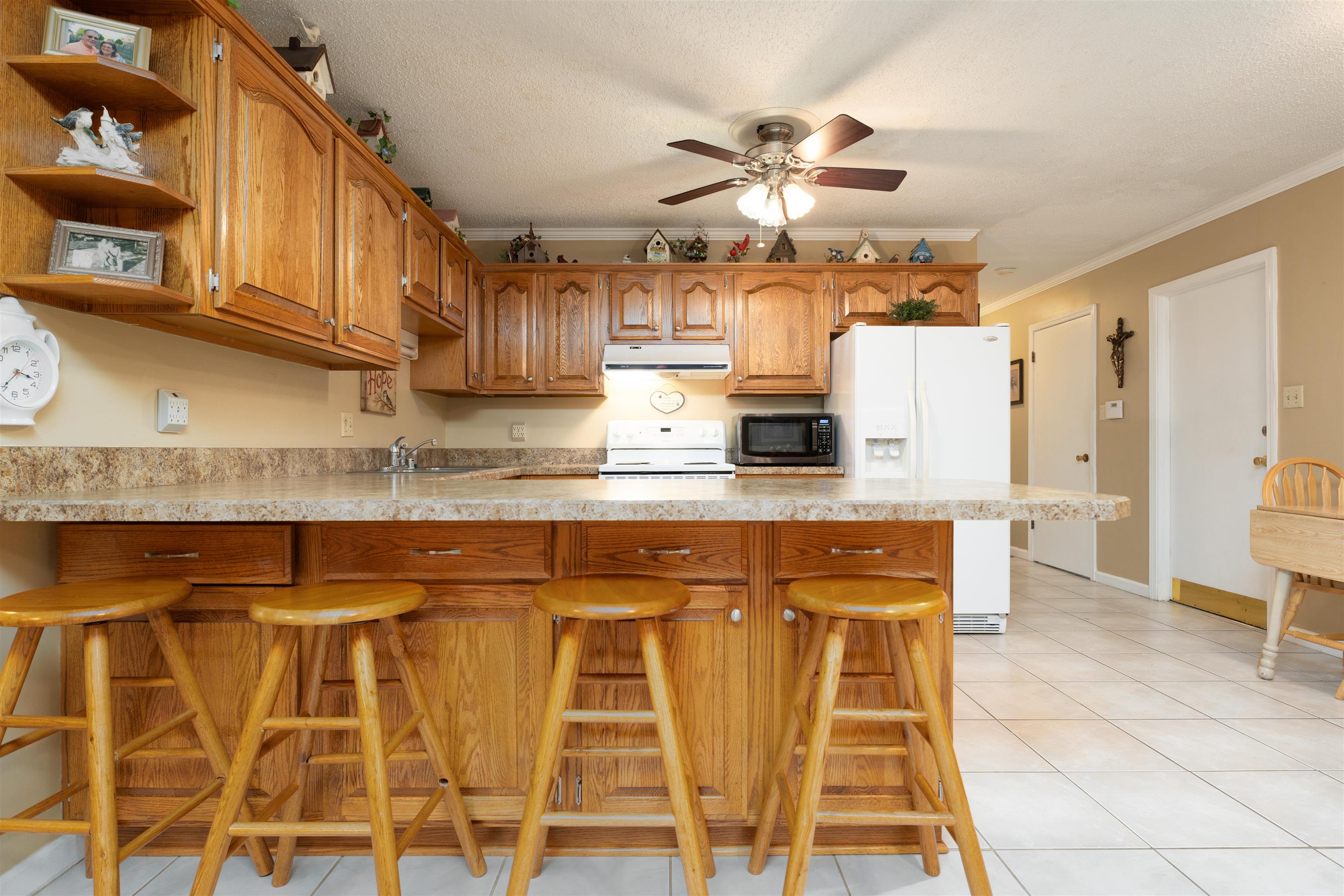 2601 Meridian Court, Owensboro, Kentucky 42301, 3 Bedrooms Bedrooms, ,2 BathroomsBathrooms,Single Family Residence,For Sale,Meridian Court,91435