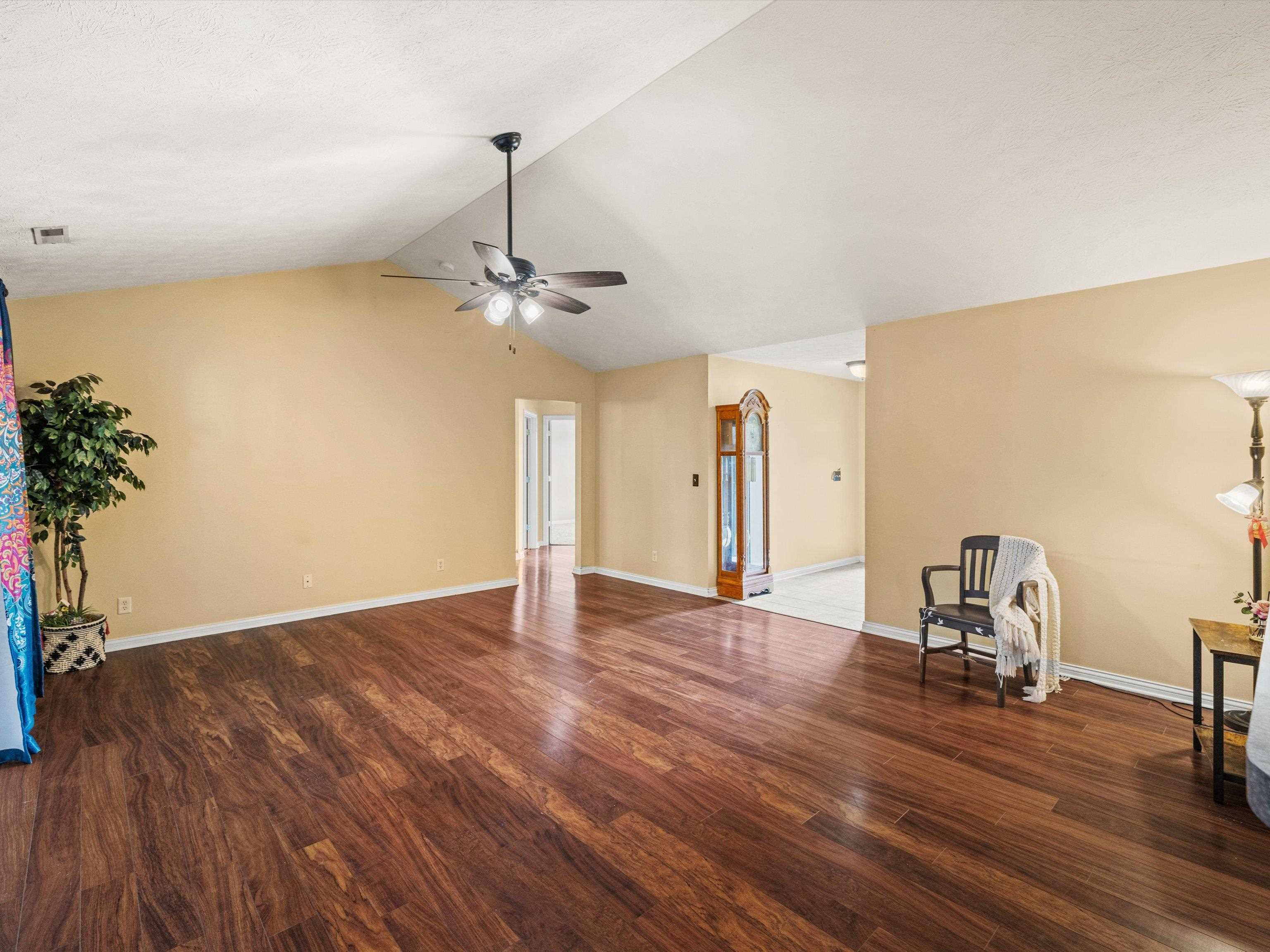 2624 Rush Trail, Owensboro, Kentucky 42303, 3 Bedrooms Bedrooms, ,2 BathroomsBathrooms,Single Family Residence,For Sale,Rush Trail,91437