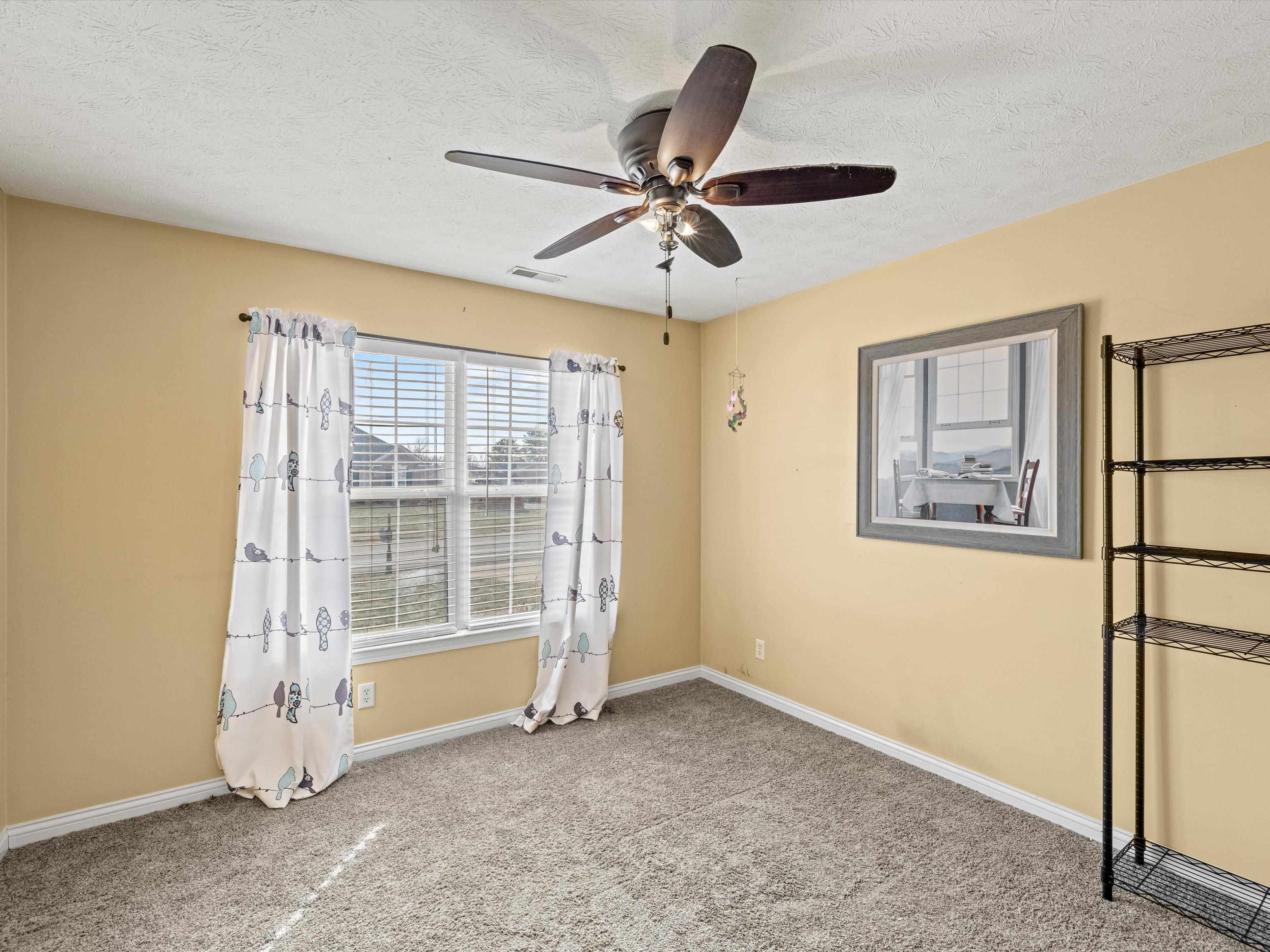 2624 Rush Trail, Owensboro, Kentucky 42303, 3 Bedrooms Bedrooms, ,2 BathroomsBathrooms,Single Family Residence,For Sale,Rush Trail,91437