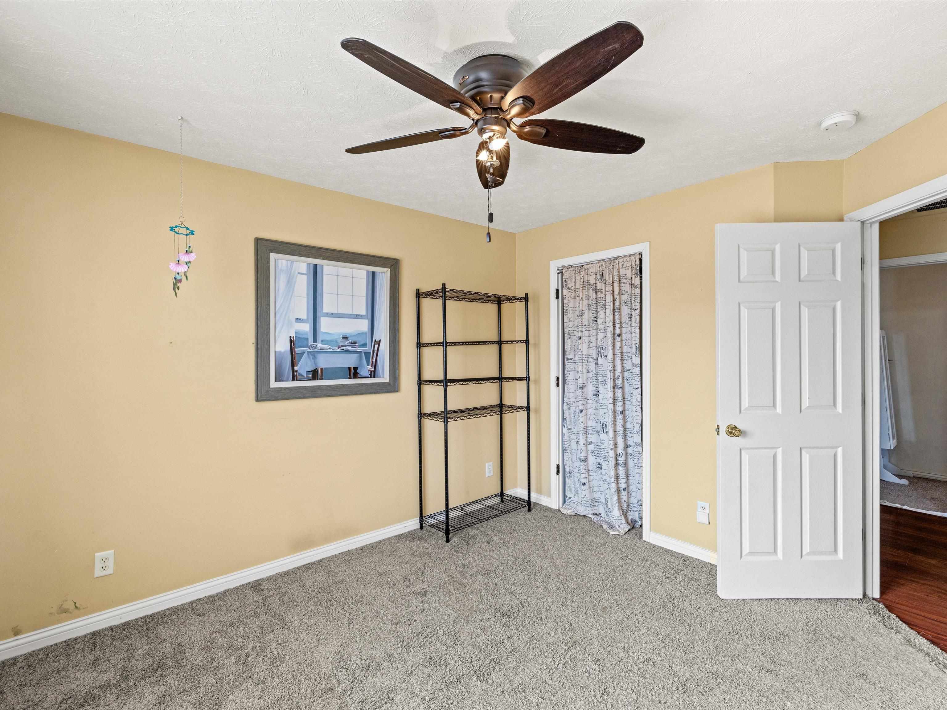 2624 Rush Trail, Owensboro, Kentucky 42303, 3 Bedrooms Bedrooms, ,2 BathroomsBathrooms,Single Family Residence,For Sale,Rush Trail,91437