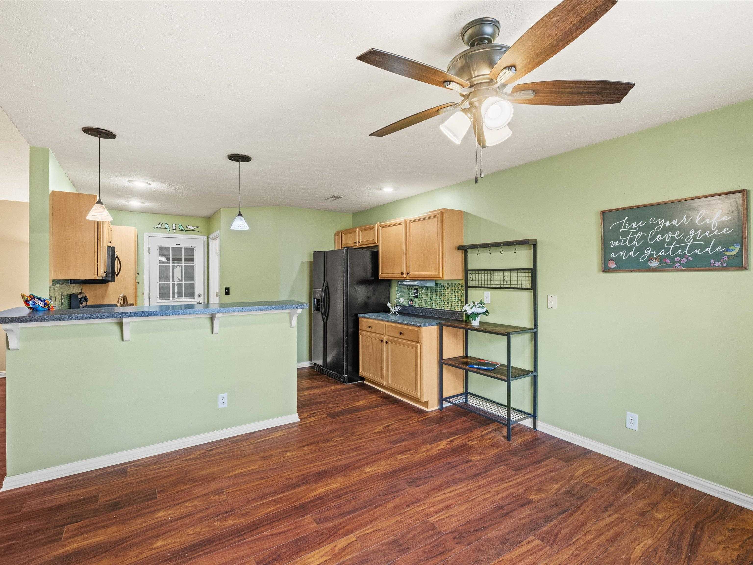 2624 Rush Trail, Owensboro, Kentucky 42303, 3 Bedrooms Bedrooms, ,2 BathroomsBathrooms,Single Family Residence,For Sale,Rush Trail,91437