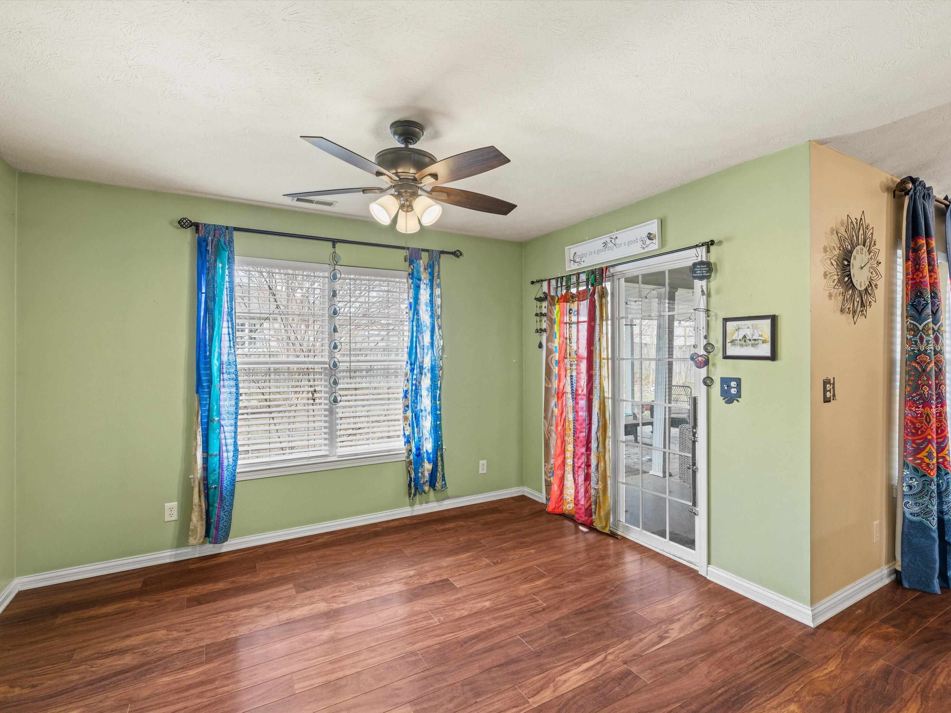 2624 Rush Trail, Owensboro, Kentucky 42303, 3 Bedrooms Bedrooms, ,2 BathroomsBathrooms,Single Family Residence,For Sale,Rush Trail,91437