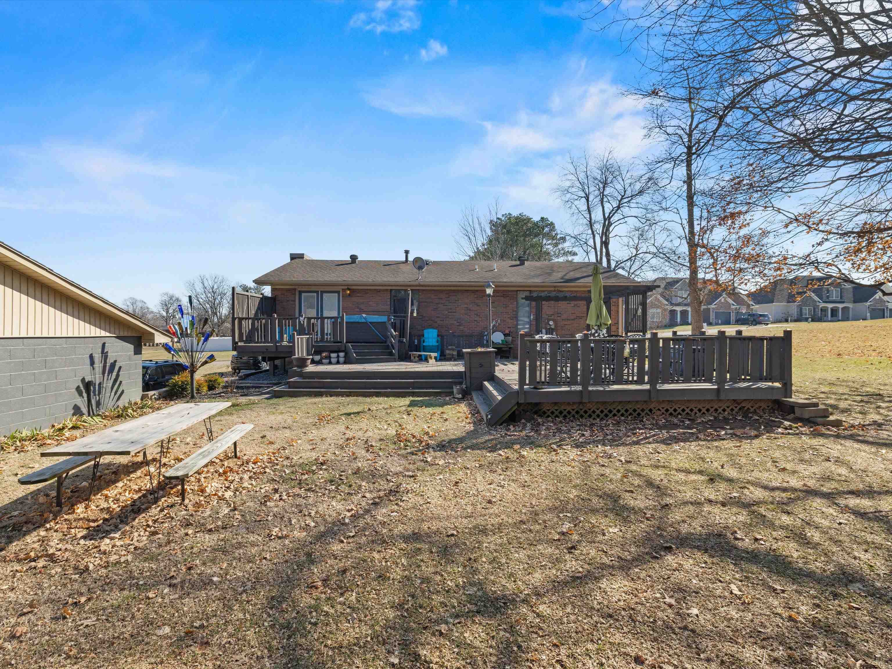 4709 Forest Drive, Owensboro, Kentucky 42303, 4 Bedrooms Bedrooms, ,3 BathroomsBathrooms,Single Family Residence,For Sale,Forest Drive,91438