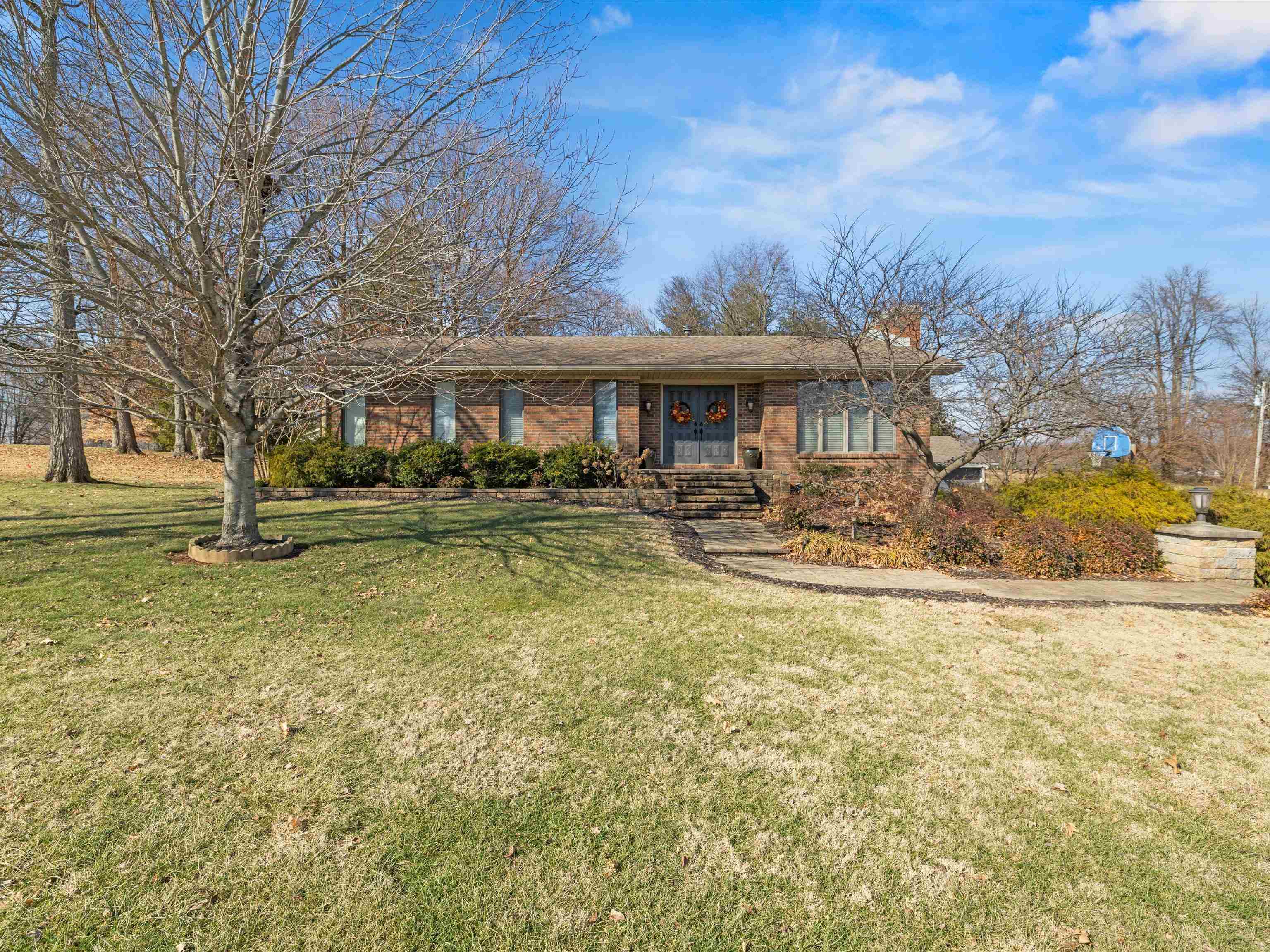4709 Forest Drive, Owensboro, Kentucky 42303, 4 Bedrooms Bedrooms, ,3 BathroomsBathrooms,Single Family Residence,For Sale,Forest Drive,91438