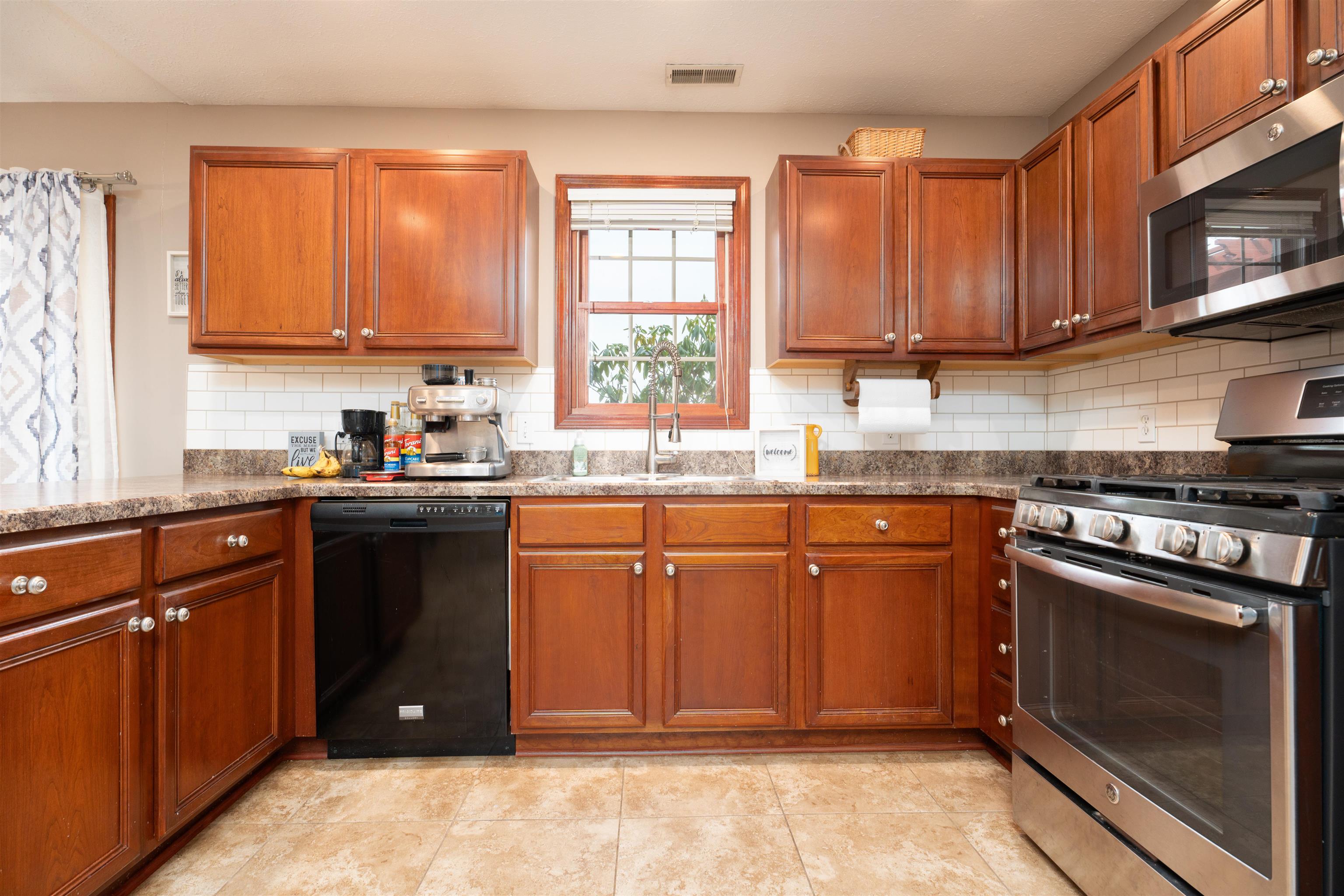 257 Resolution Way, Owensboro, Kentucky 42301, 3 Bedrooms Bedrooms, ,2 BathroomsBathrooms,Single Family Residence,For Sale,Resolution Way,91441