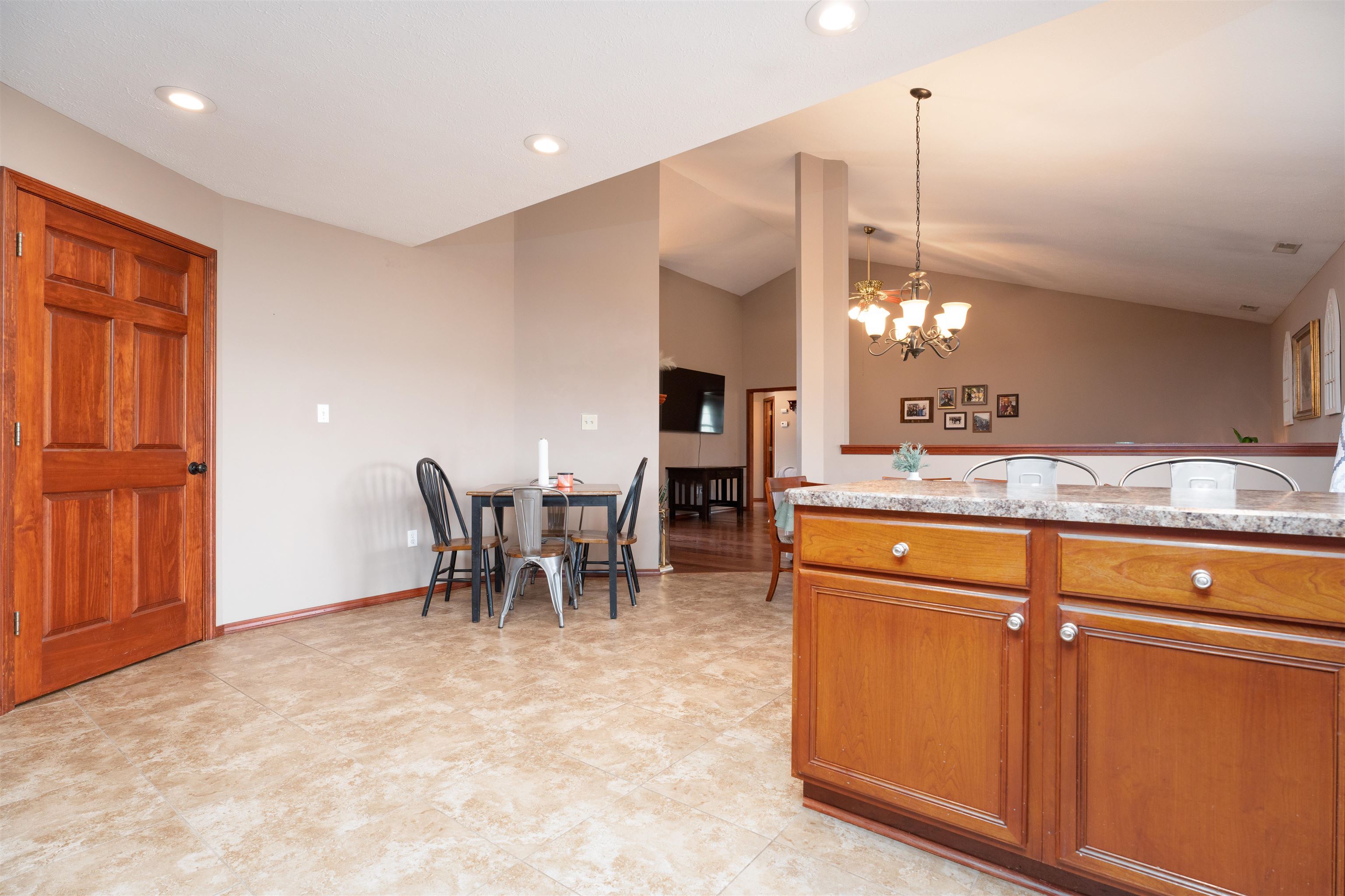 257 Resolution Way, Owensboro, Kentucky 42301, 3 Bedrooms Bedrooms, ,2 BathroomsBathrooms,Single Family Residence,For Sale,Resolution Way,91441