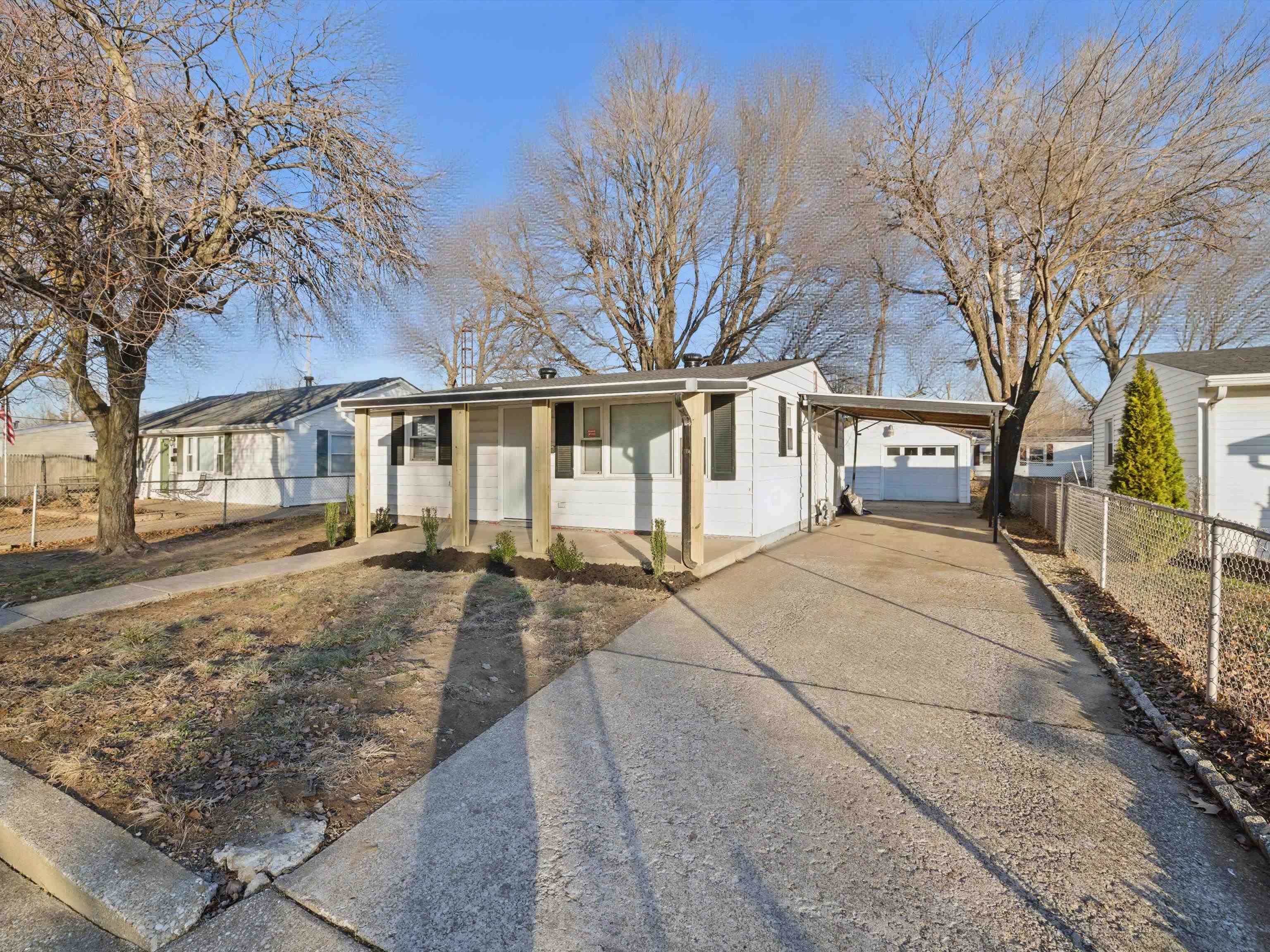 521 Jeff Pl, Owensboro, Kentucky 42301, 2 Bedrooms Bedrooms, ,1 BathroomBathrooms,Single Family Residence,For Sale,Jeff Pl,91442