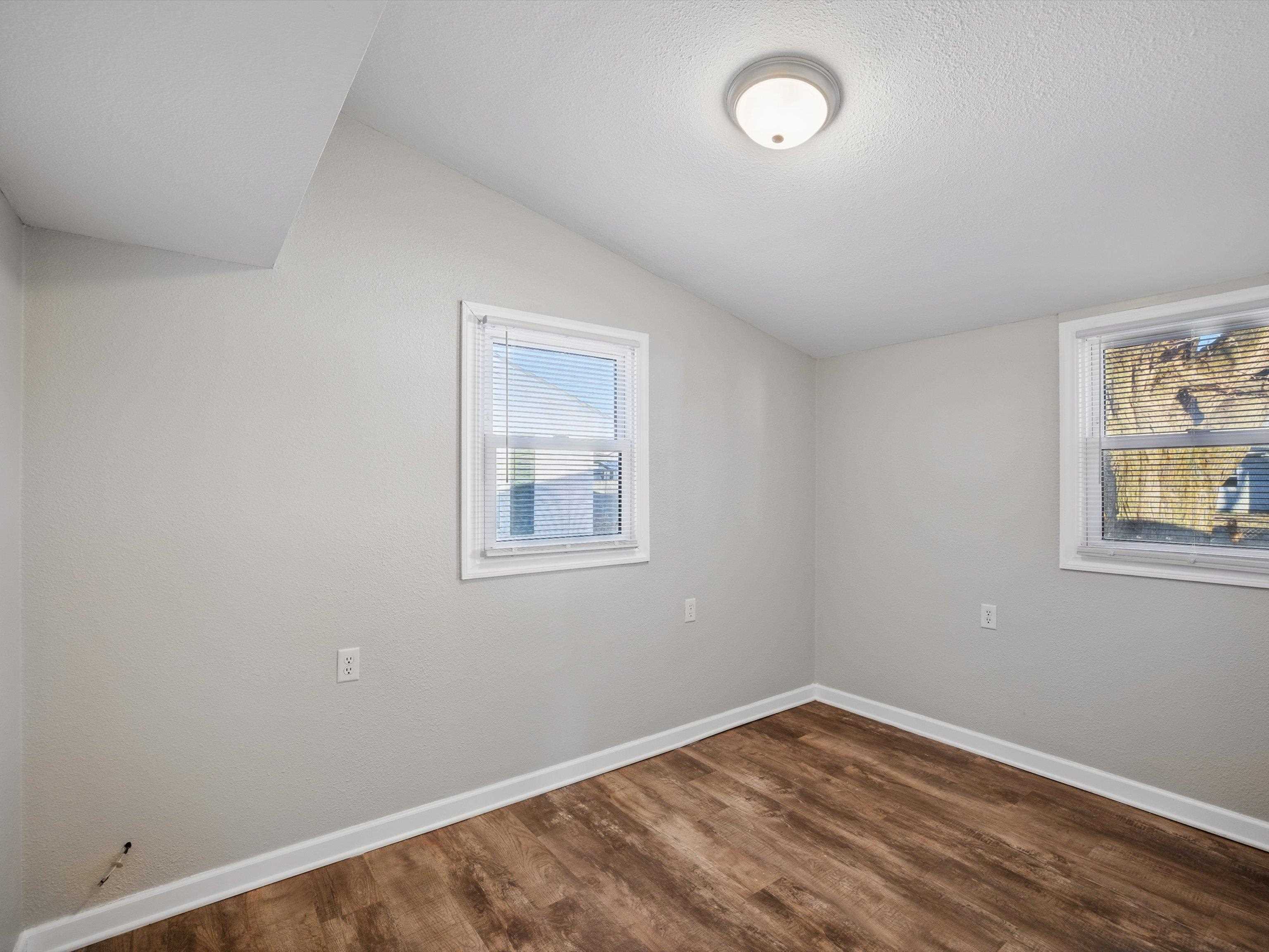 521 Jeff Pl, Owensboro, Kentucky 42301, 2 Bedrooms Bedrooms, ,1 BathroomBathrooms,Single Family Residence,For Sale,Jeff Pl,91442