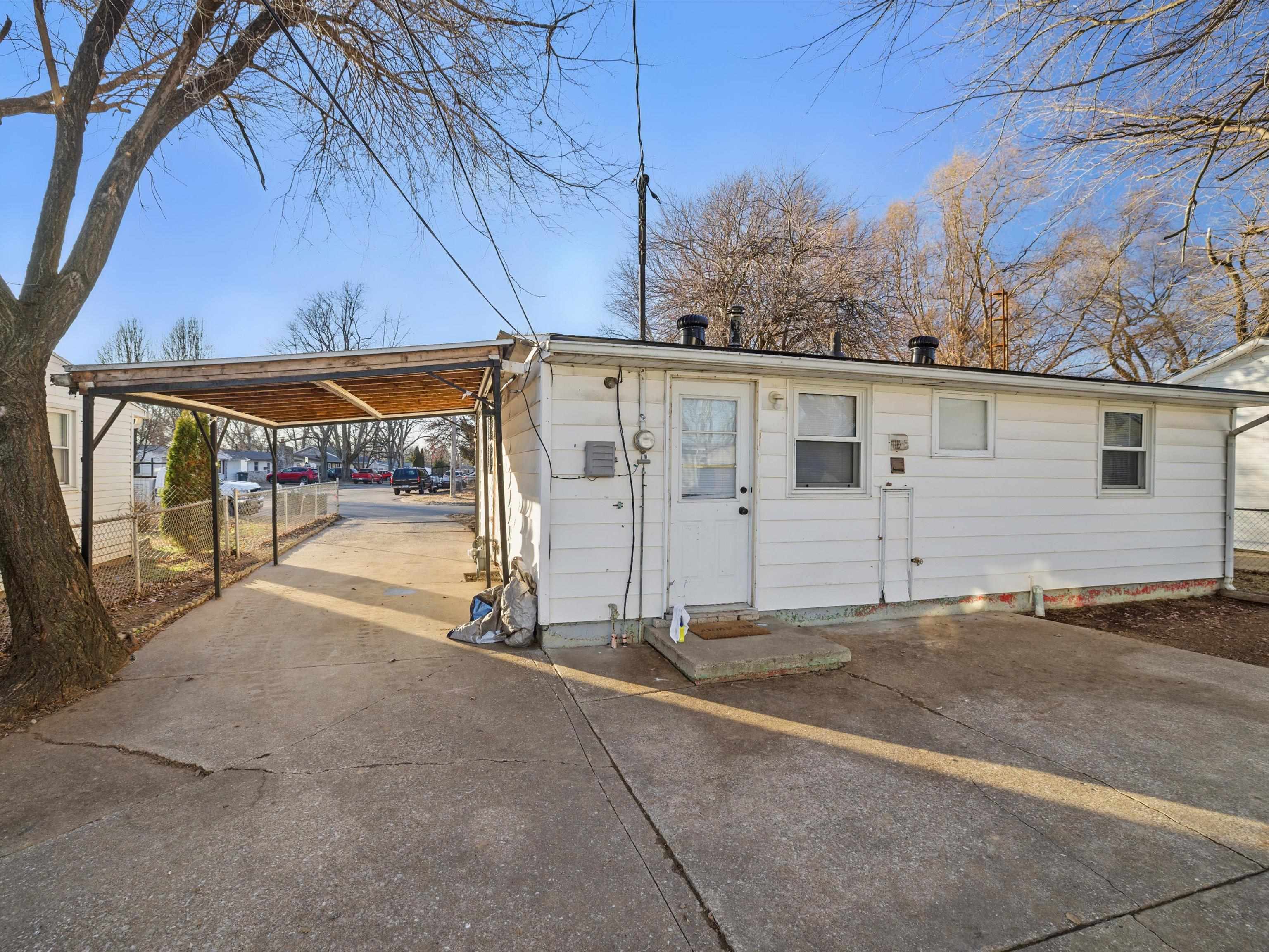 521 Jeff Pl, Owensboro, Kentucky 42301, 2 Bedrooms Bedrooms, ,1 BathroomBathrooms,Single Family Residence,For Sale,Jeff Pl,91442