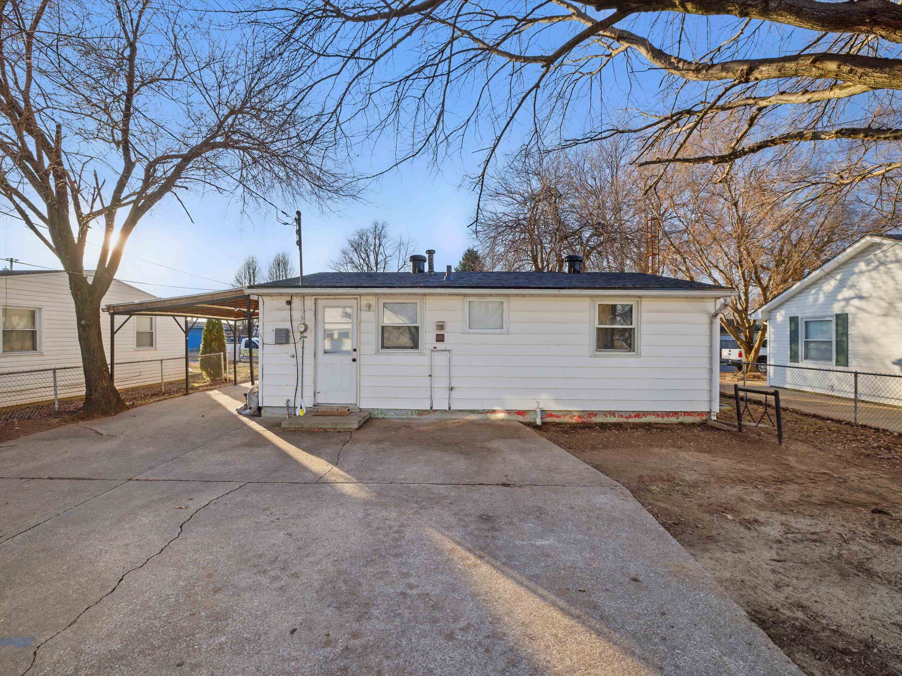 521 Jeff Pl, Owensboro, Kentucky 42301, 2 Bedrooms Bedrooms, ,1 BathroomBathrooms,Single Family Residence,For Sale,Jeff Pl,91442