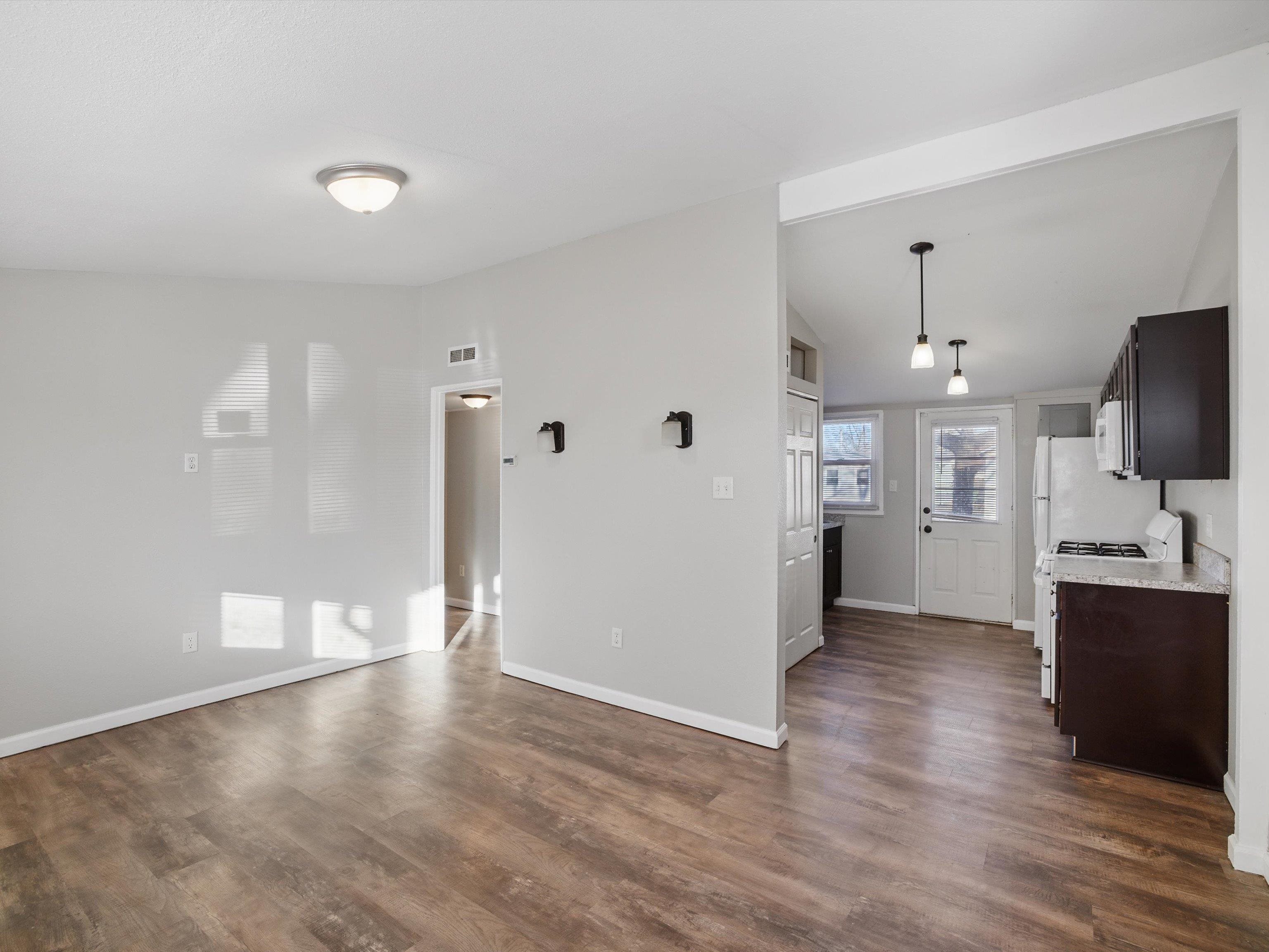 521 Jeff Pl, Owensboro, Kentucky 42301, 2 Bedrooms Bedrooms, ,1 BathroomBathrooms,Single Family Residence,For Sale,Jeff Pl,91442