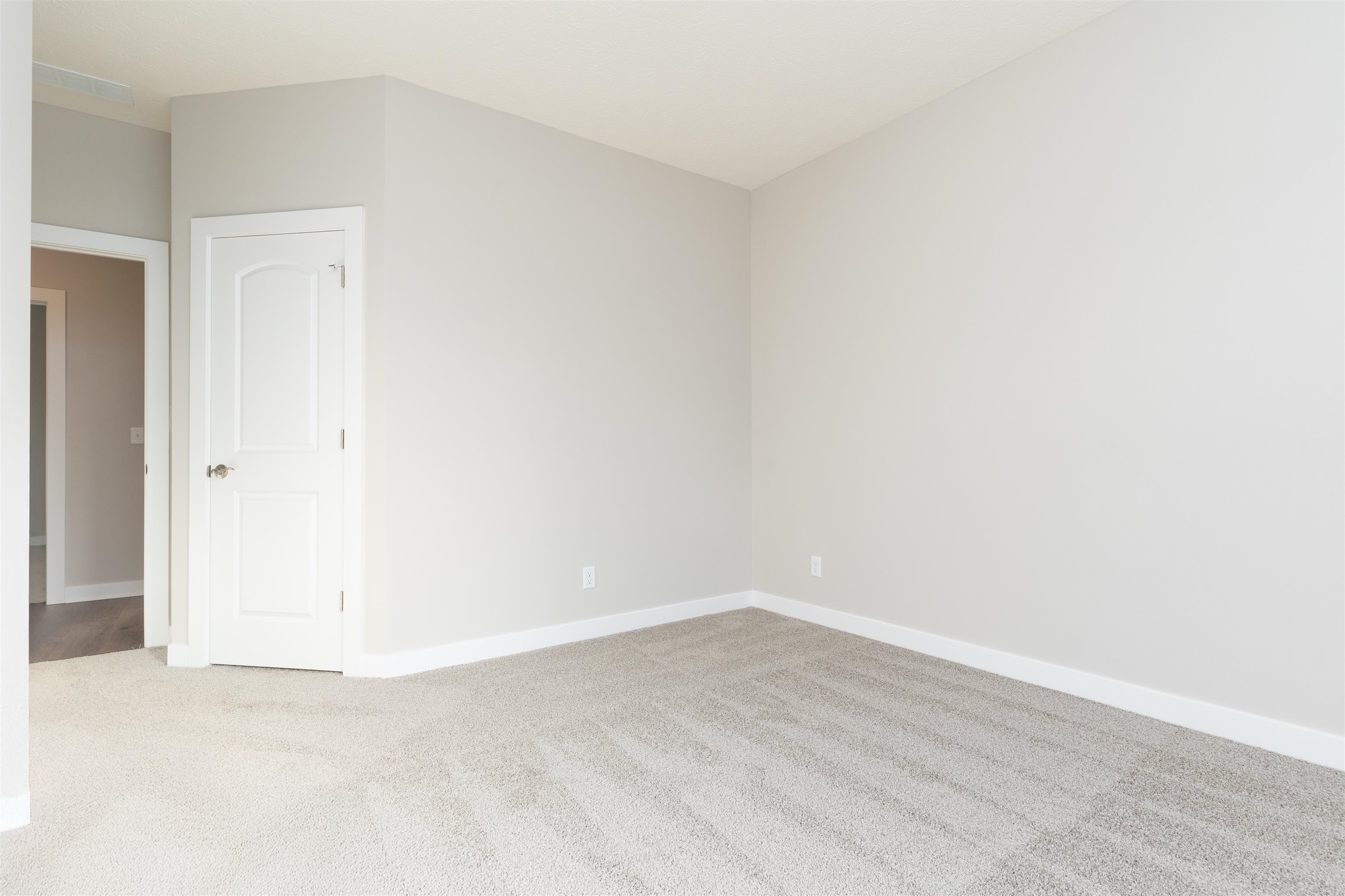 3935 Heatherstone Dr, Owensboro, Kentucky 42301, 3 Bedrooms Bedrooms, ,2 BathroomsBathrooms,Single Family Residence,For Sale,Heatherstone Dr,91445