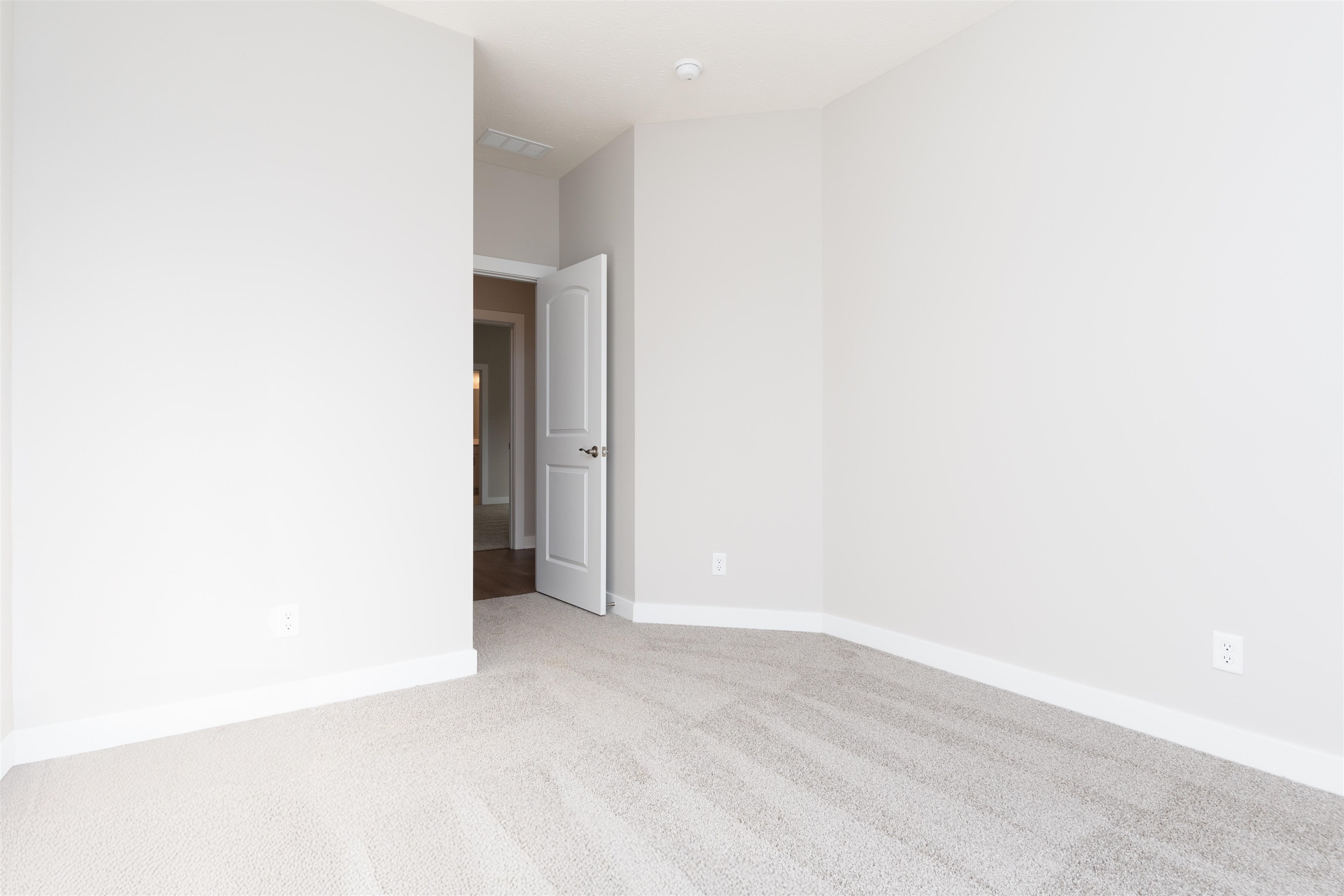 3935 Heatherstone Dr, Owensboro, Kentucky 42301, 3 Bedrooms Bedrooms, ,2 BathroomsBathrooms,Single Family Residence,For Sale,Heatherstone Dr,91445